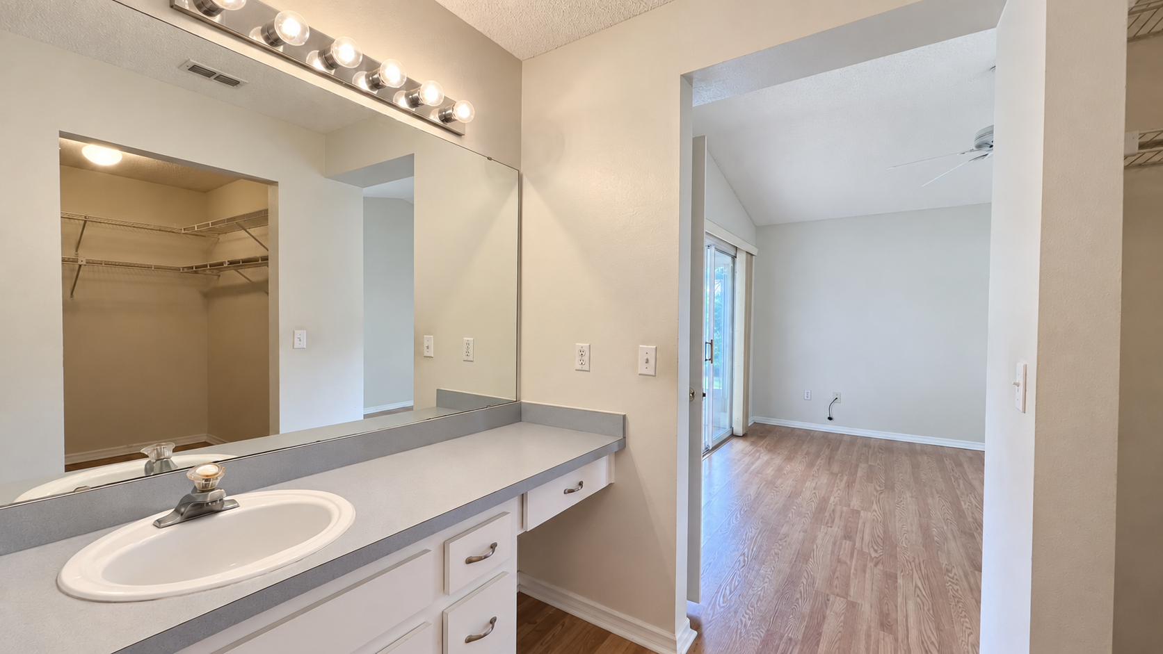 26 - Master bath.jpg