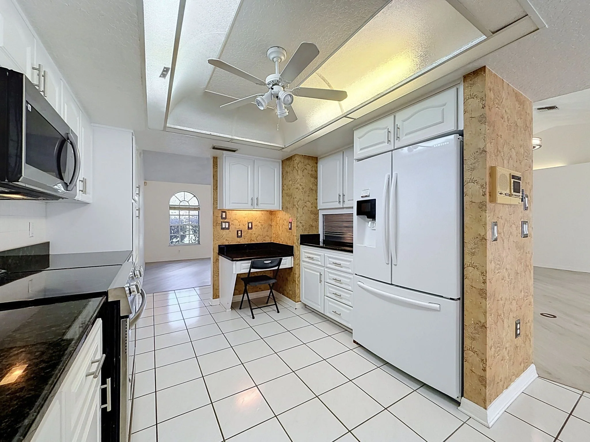 30-web-or-mls-10074-Sleepy-Willow-Ct-40.jpg