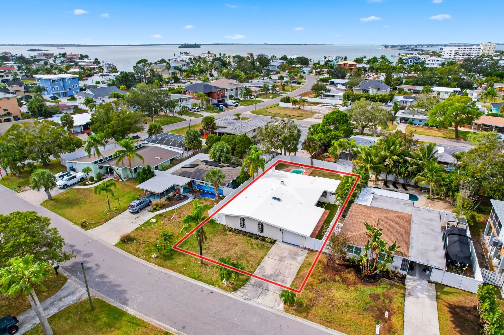 126-web-or-mls-2452-Baywood-Dr-E-4 copy.jpg