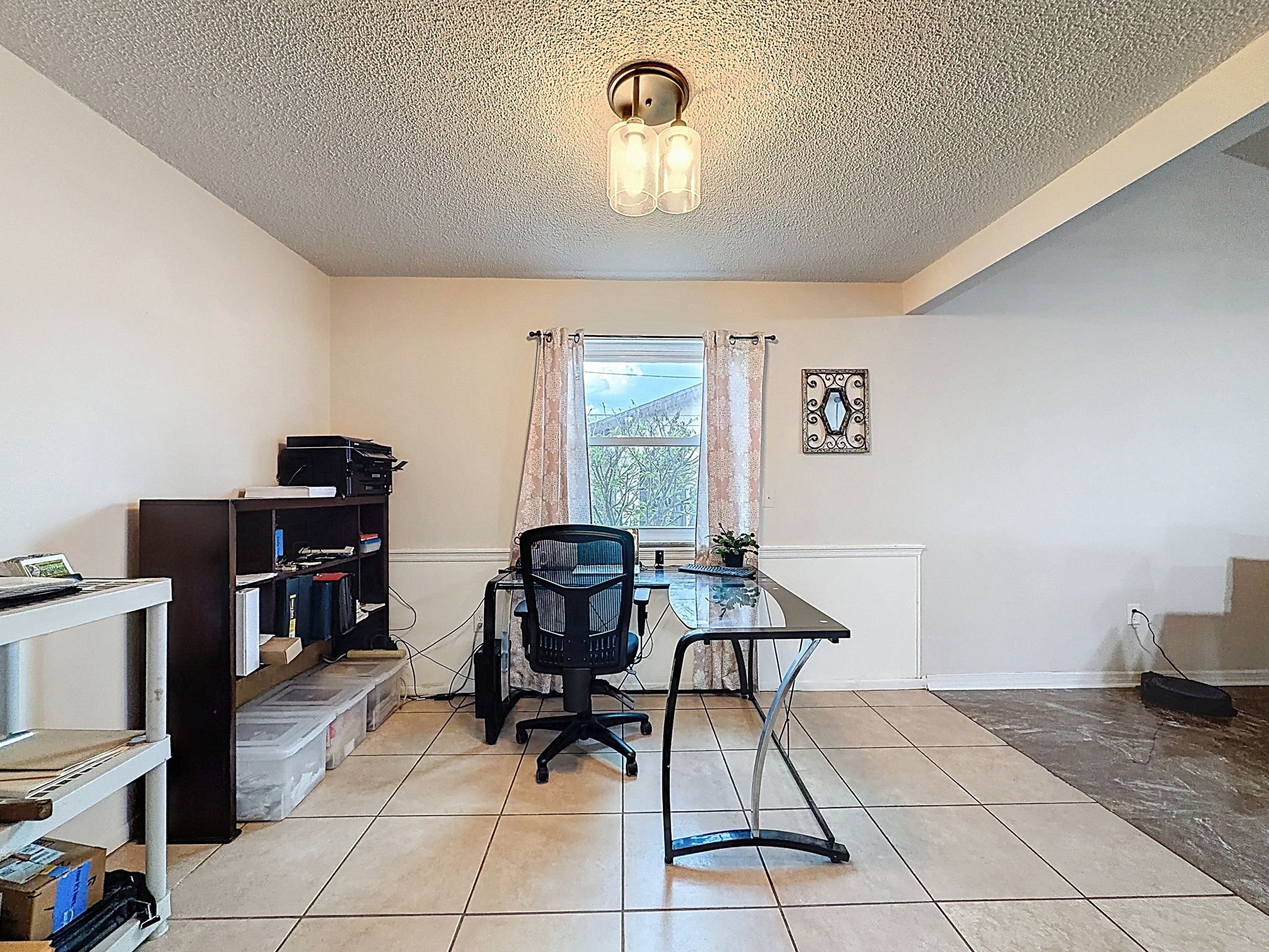 23-web-or-mls-16026-Surrey-Dr-33.jpg