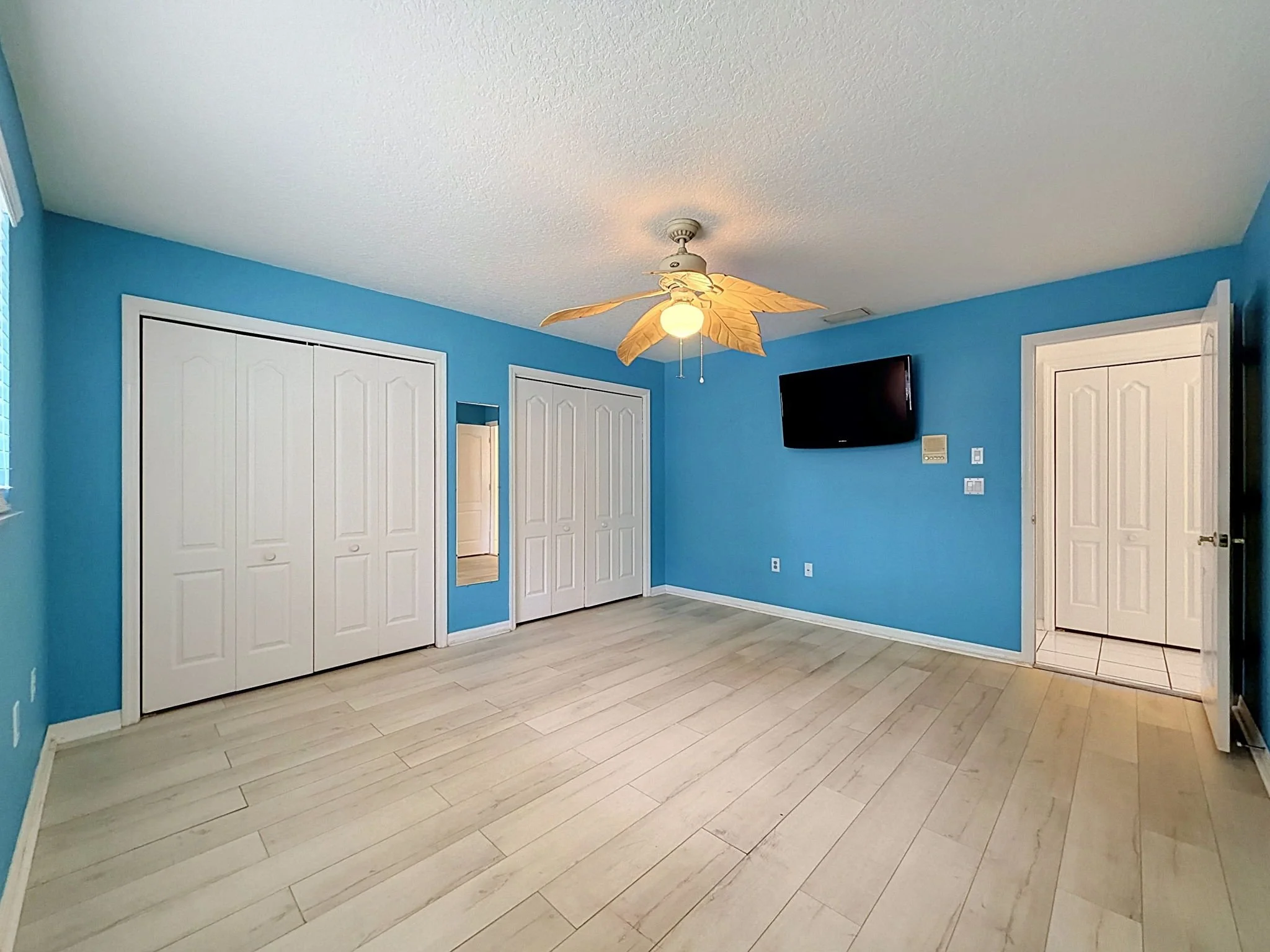 75-web-or-mls-10074-Sleepy-Willow-Ct-66.jpg