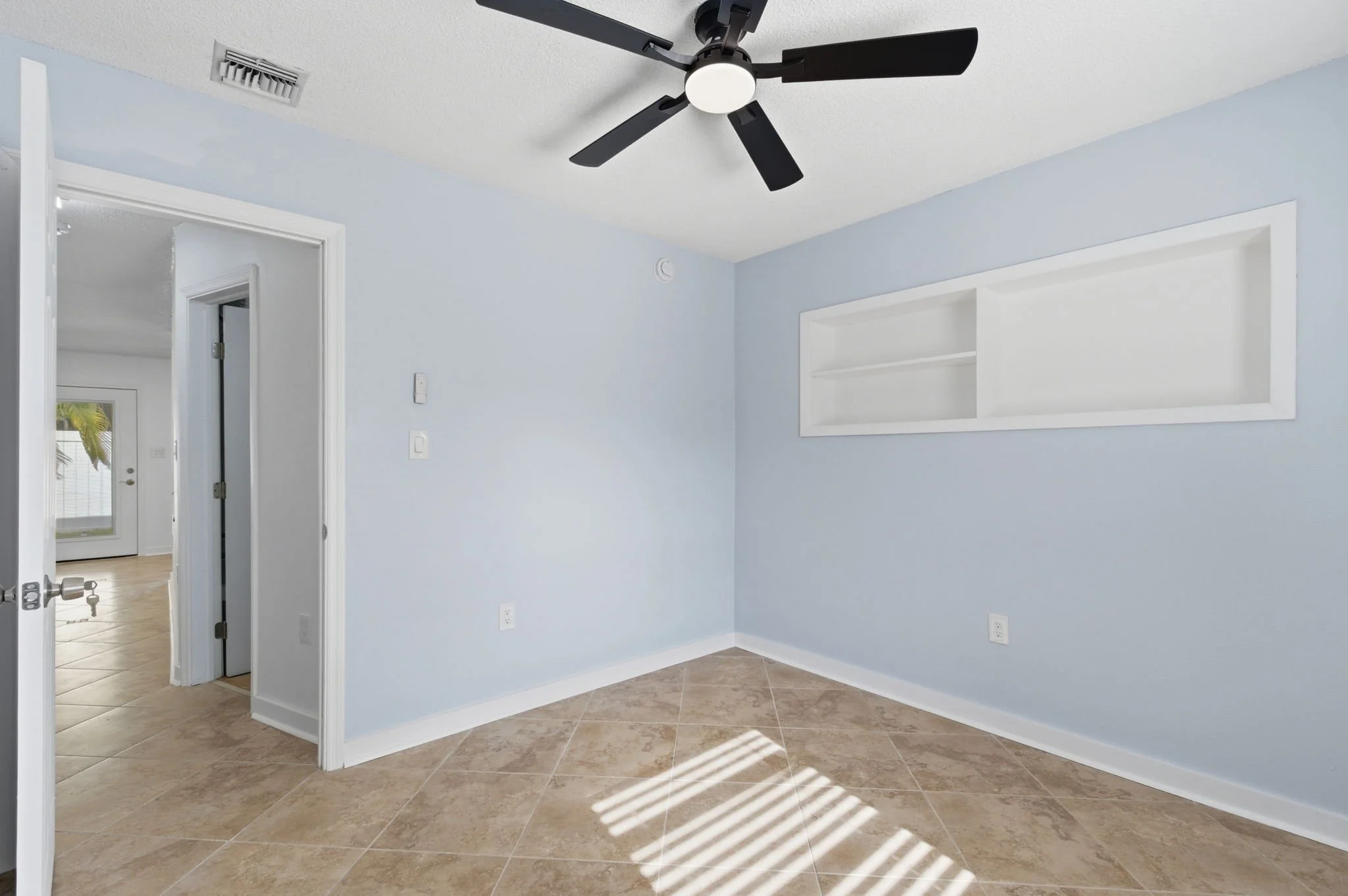 85-web-or-mls-2452-Baywood-Dr-E-80 - BR2.jpg