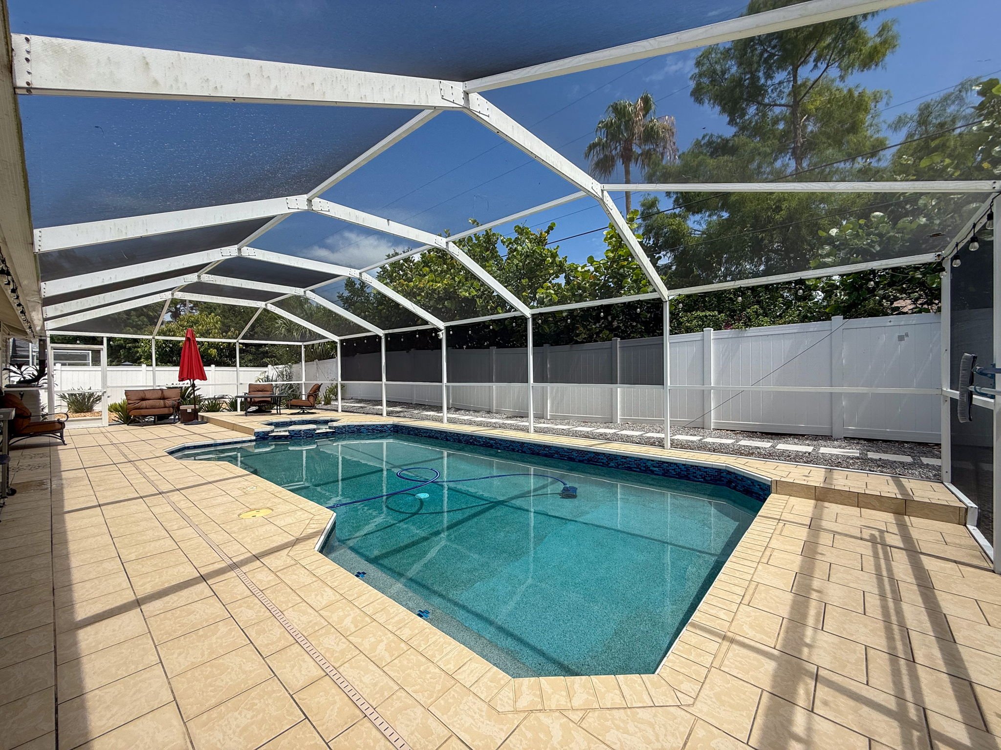 61-web-or-mls-1604-Gulf-Beach-Blvd-60.jpg