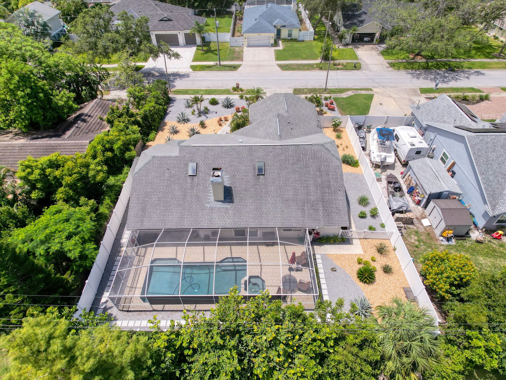 3-web-or-mls-1604-Gulf-Beach-Blvd-77.jpg