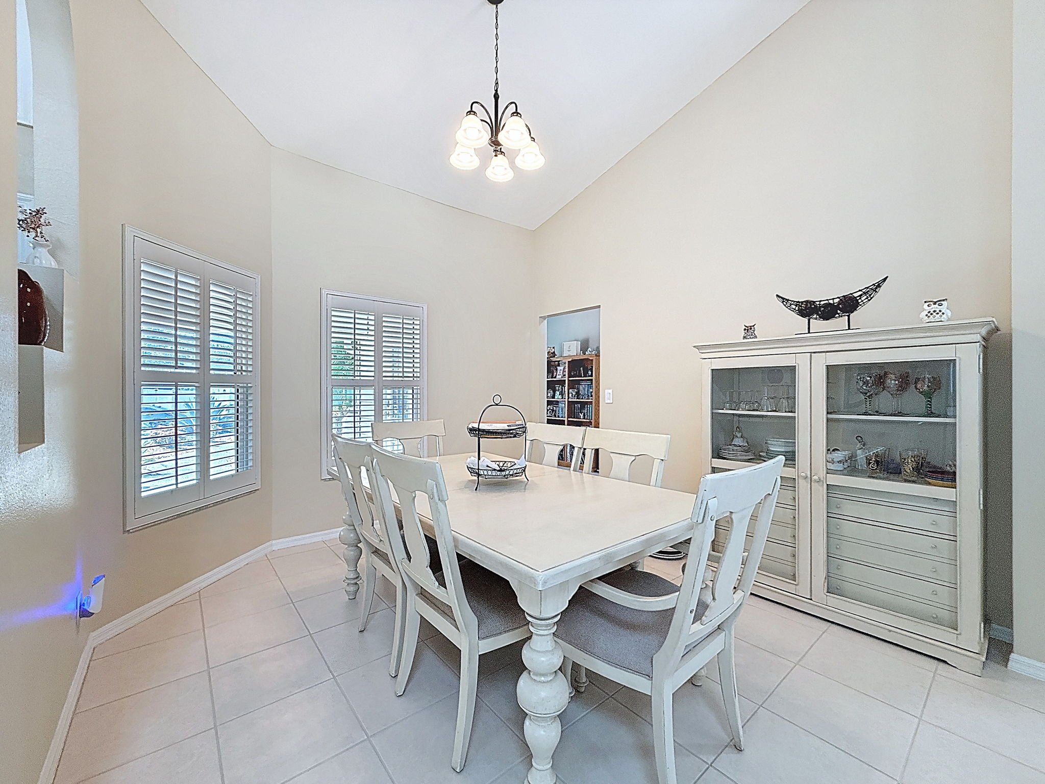 26-web-or-mls-1604-Gulf-Beach-Blvd-28.jpg