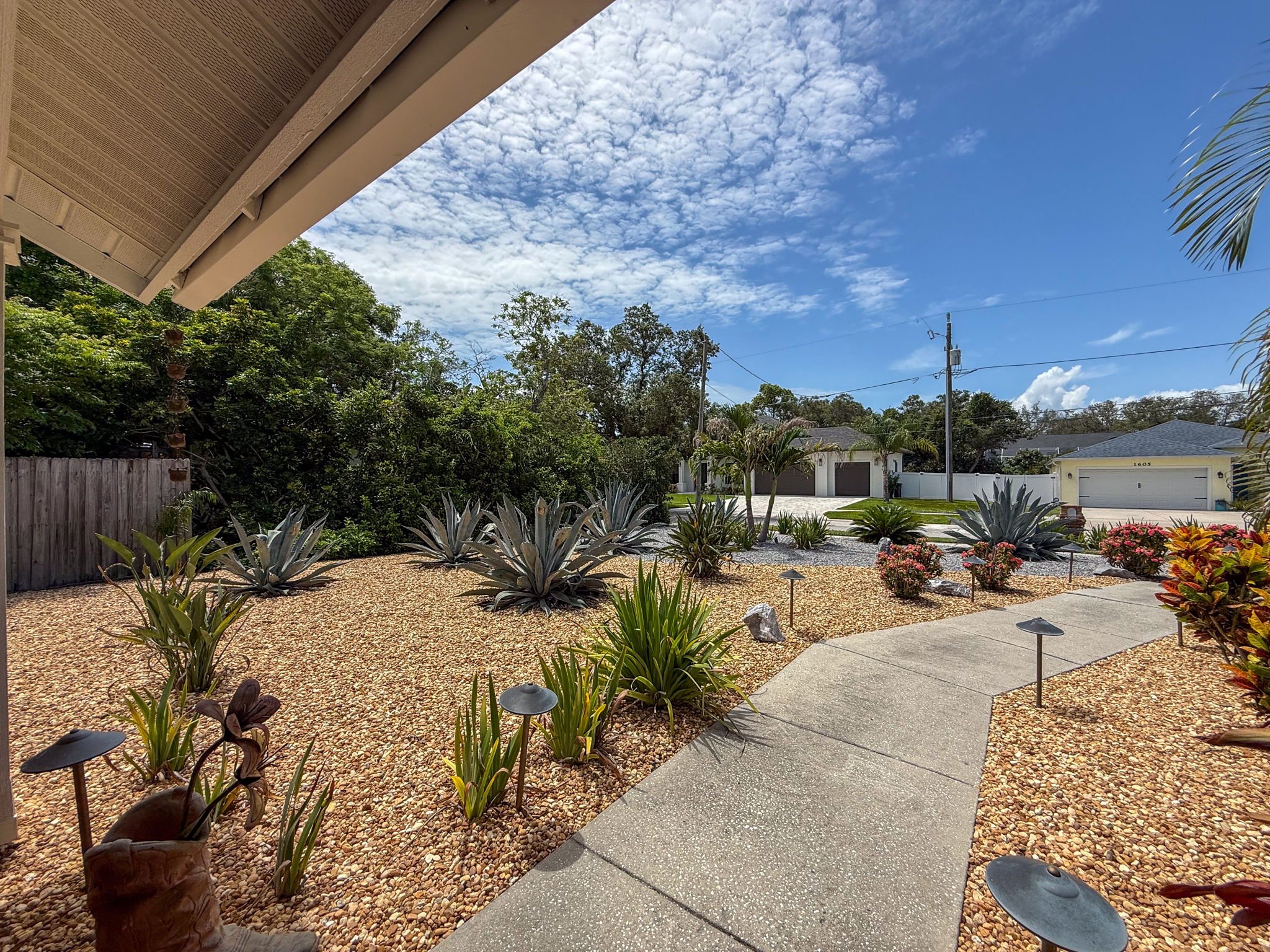 10-web-or-mls-1604-Gulf-Beach-Blvd-8.jpg