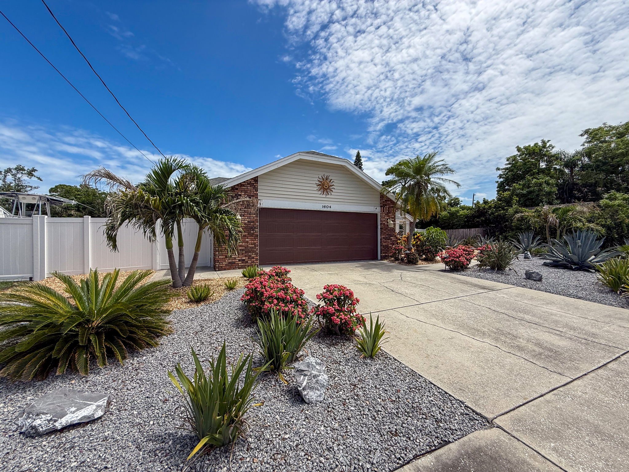 70-web-or-mls-1604-Gulf-Beach-Blvd-72.jpg
