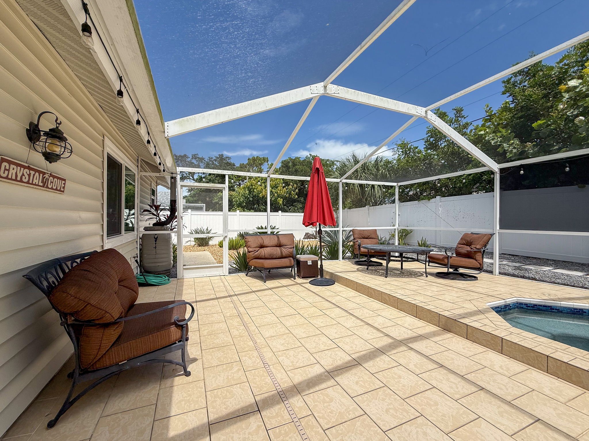 62-web-or-mls-1604-Gulf-Beach-Blvd-58.jpg