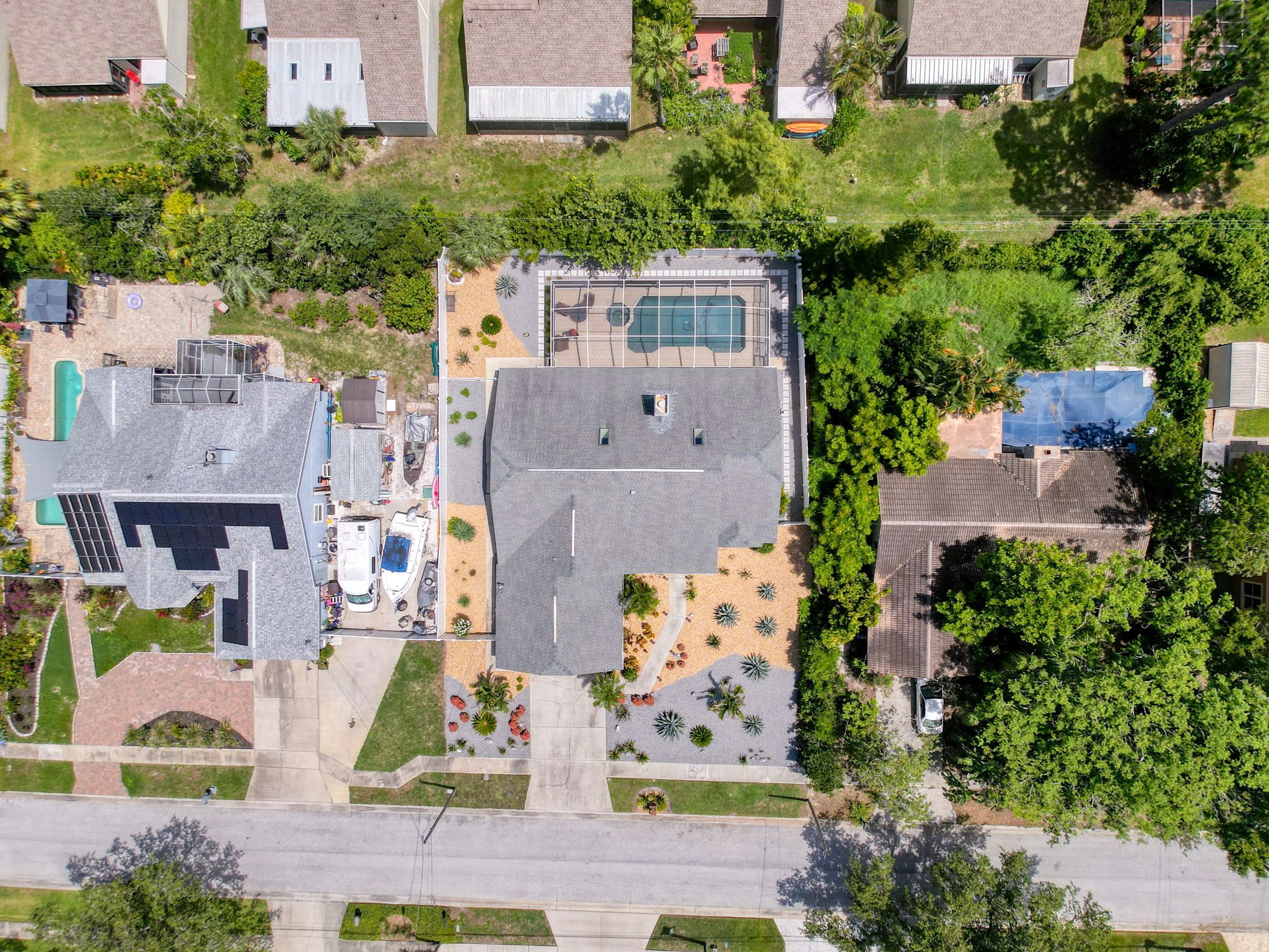 76-web-or-mls-1604-Gulf-Beach-Blvd-79.jpg