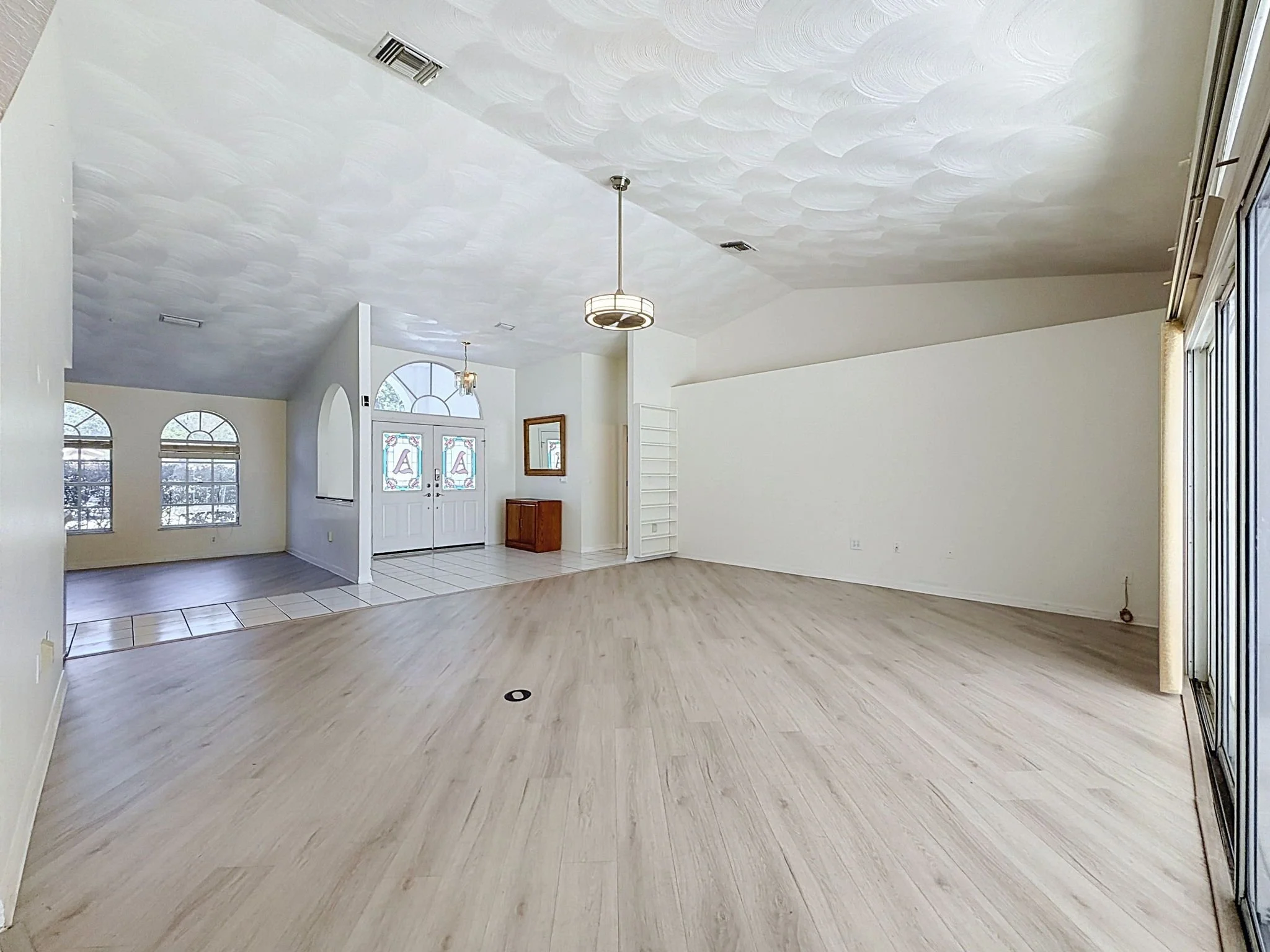 23-web-or-mls-10074-Sleepy-Willow-Ct-14.jpg