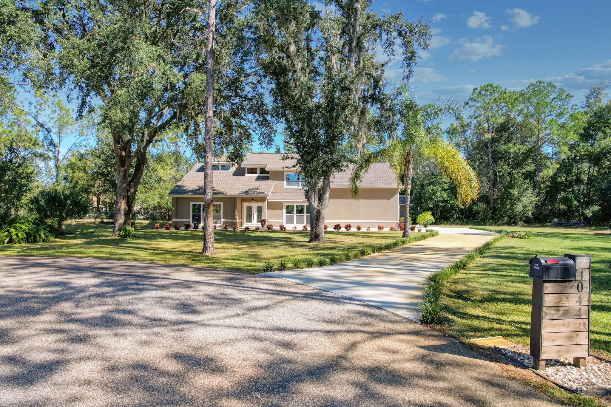 SOLD - 4044 Red Fox Ct, Wesley Chapel, FL 33543 (MLS W7880659)