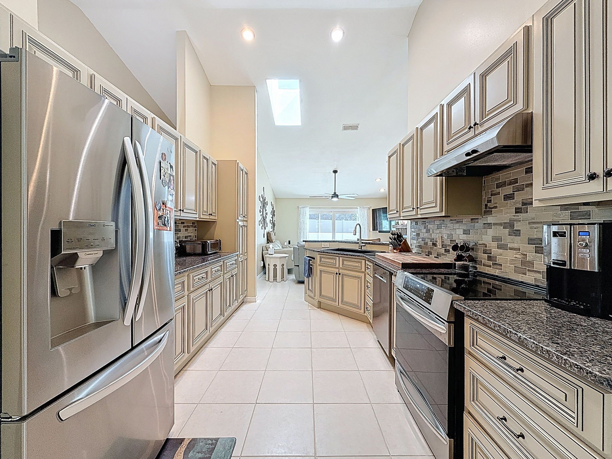 19-web-or-mls-1604-Gulf-Beach-Blvd-21.jpg