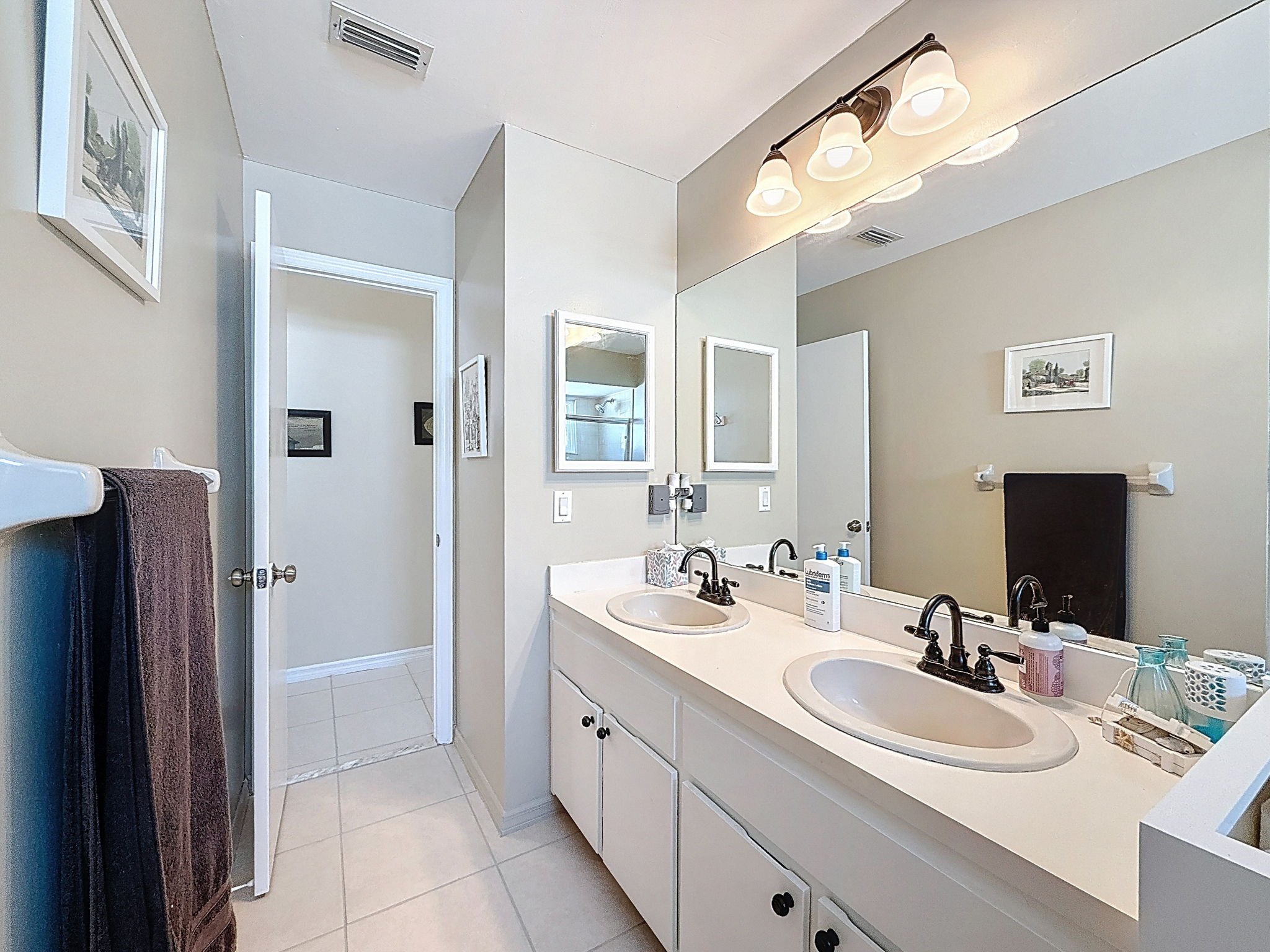 52-web-or-mls-1604-Gulf-Beach-Blvd-40.jpg