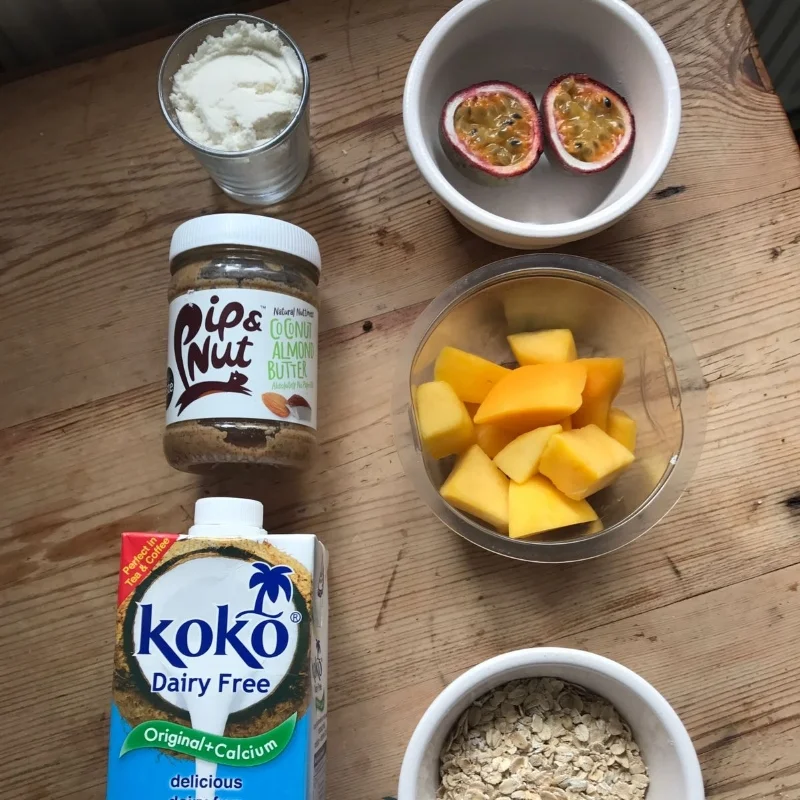 Smoothie flat lay.jpeg