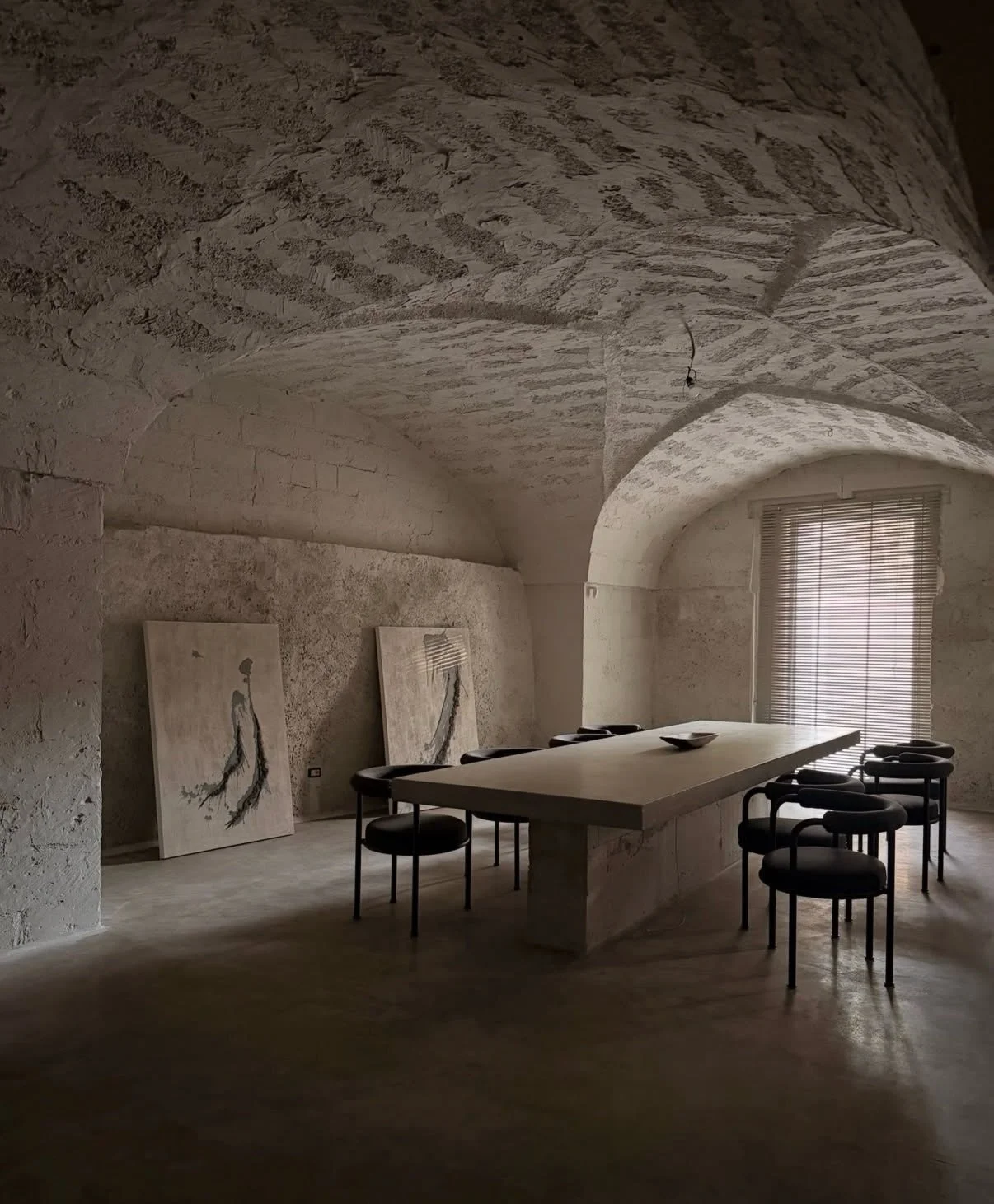 Not every historic structure requires reinvention. Some demand only the discipline to recognize what is worth preserving.

In the heart of Puglia, a former tobacco-processing facility has been transformed into @fabbrica.levantini the new home, studio