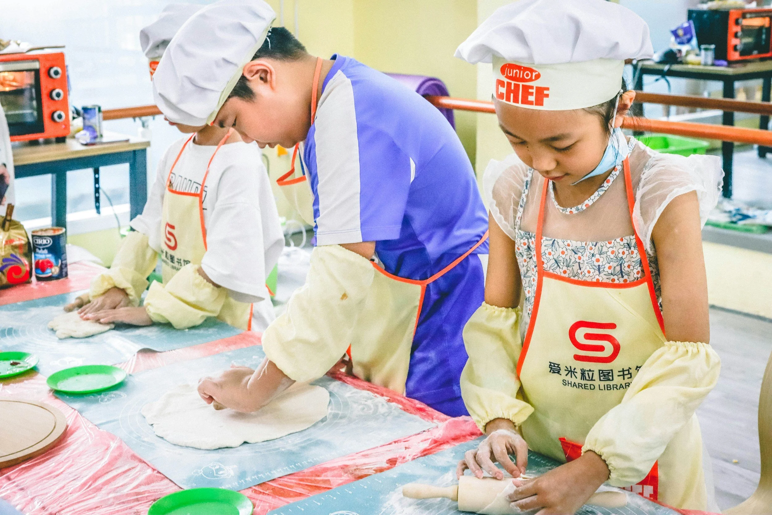 Kids cooking in the kitchen
