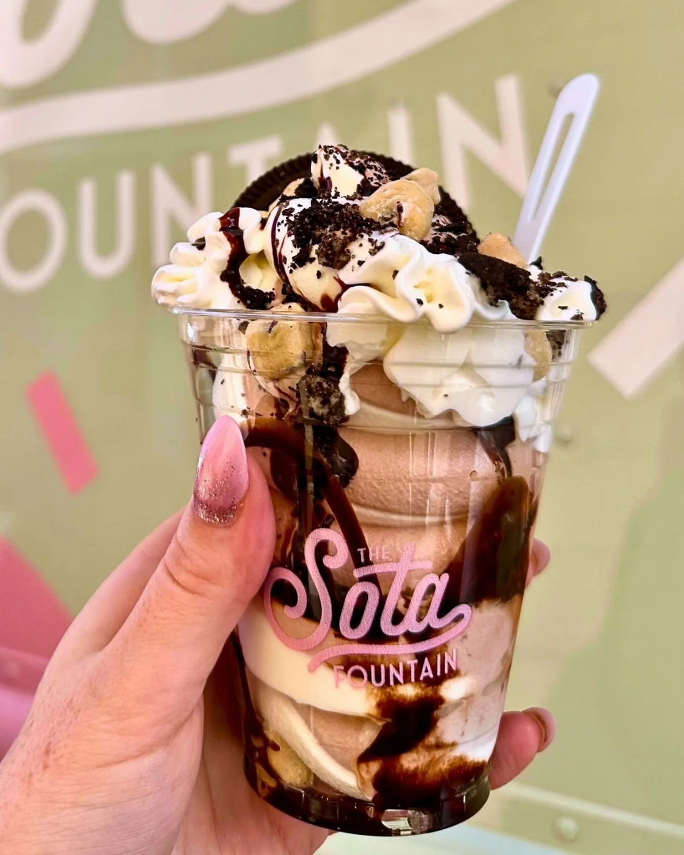 Reasons to have a sundae:

It&rsquo;s your birthday.
It&rsquo;s someone else&rsquo;s birthday.
You remembered your reusable bags.
You would like a sundae.

That last one is all the paperwork we need. 🍦😉