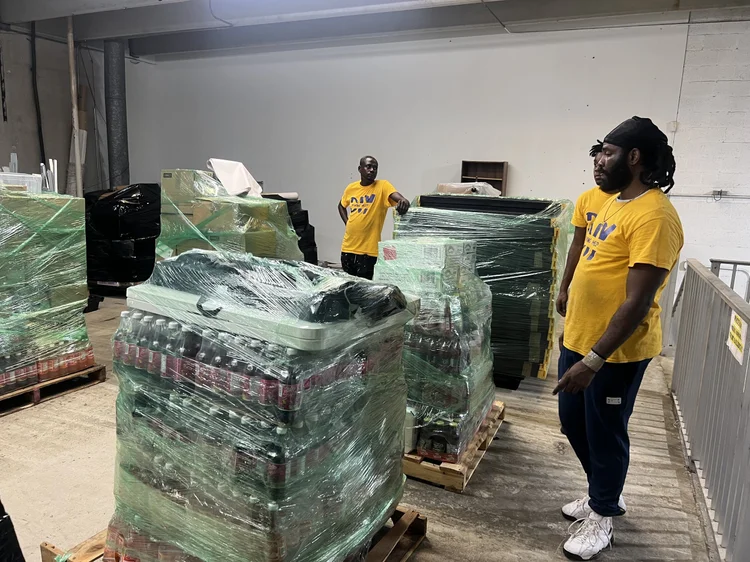 Commercial moving crew loading equipment