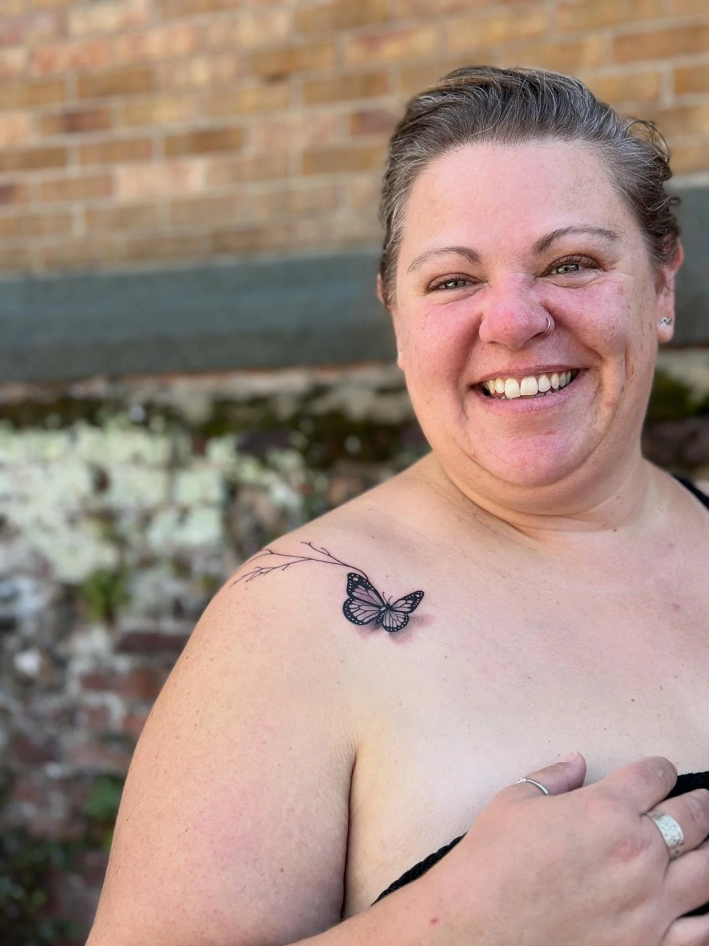 A very sweet piece for Lou to cover up a surgical scar. It felt lovely to give her shoulder a new lease of life with this butterfly and branches. A different style to the doodly animals I&rsquo;ve been drawing lately, and lots of fun too! Thank you L