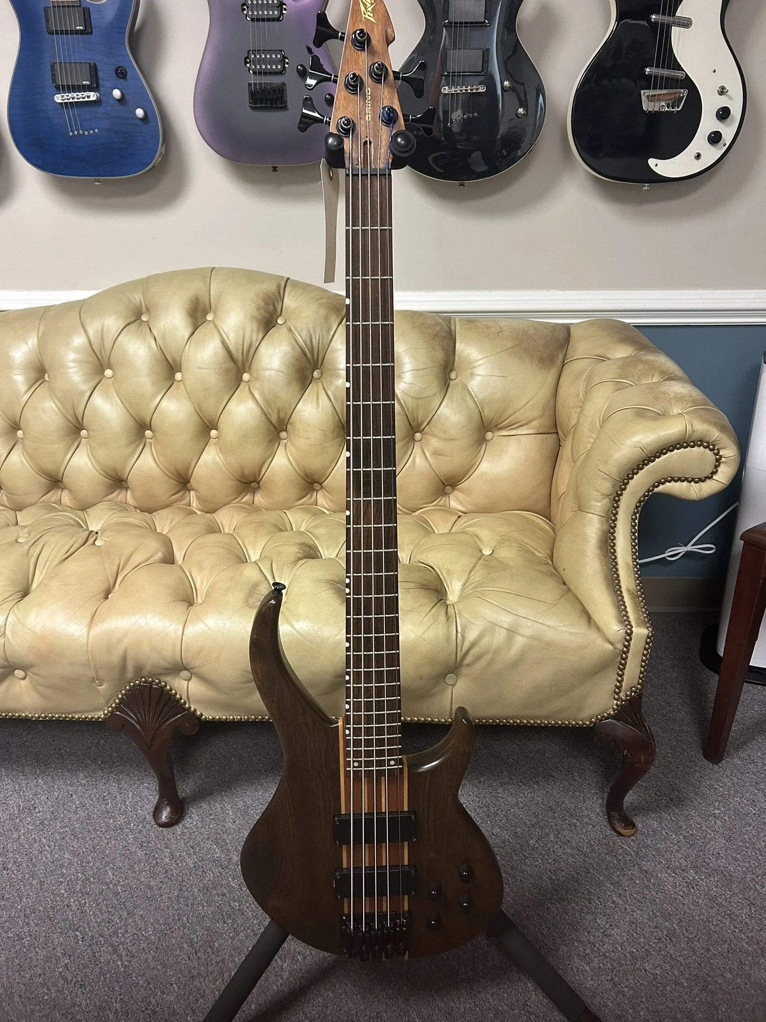 Peavey Grind 5-String Bass Guitar (2011) – Natural Mahogany]