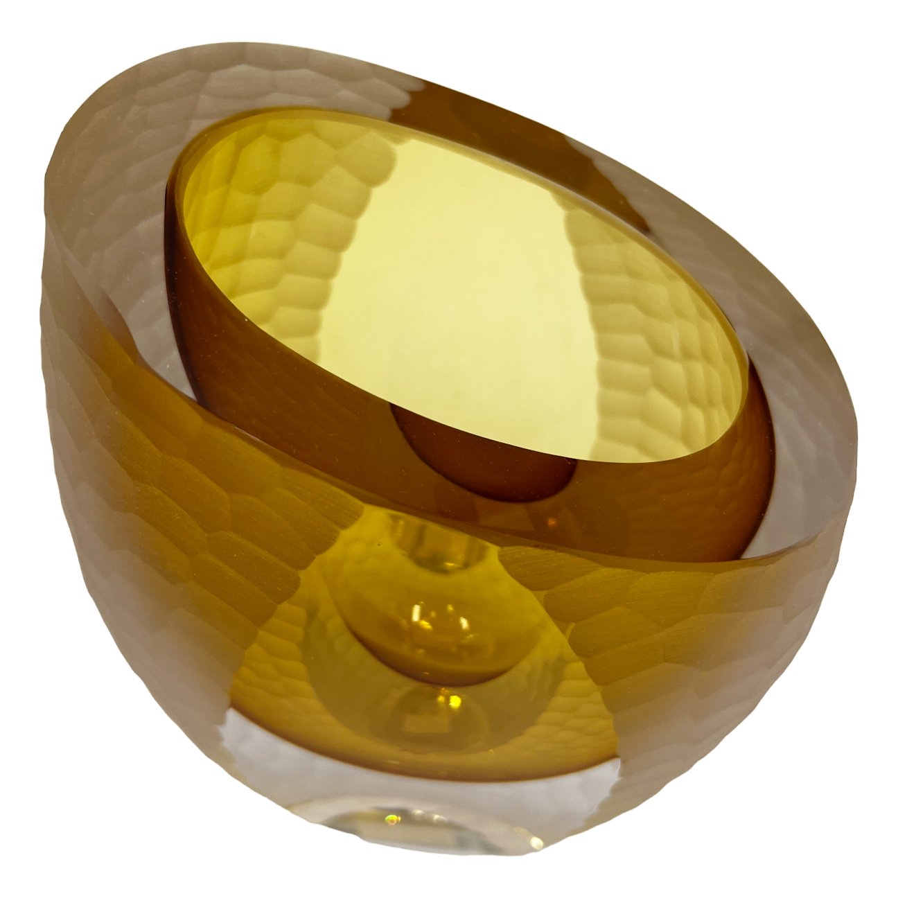 AG2-VS-7.9-AMBR-MFC002-2.jpg