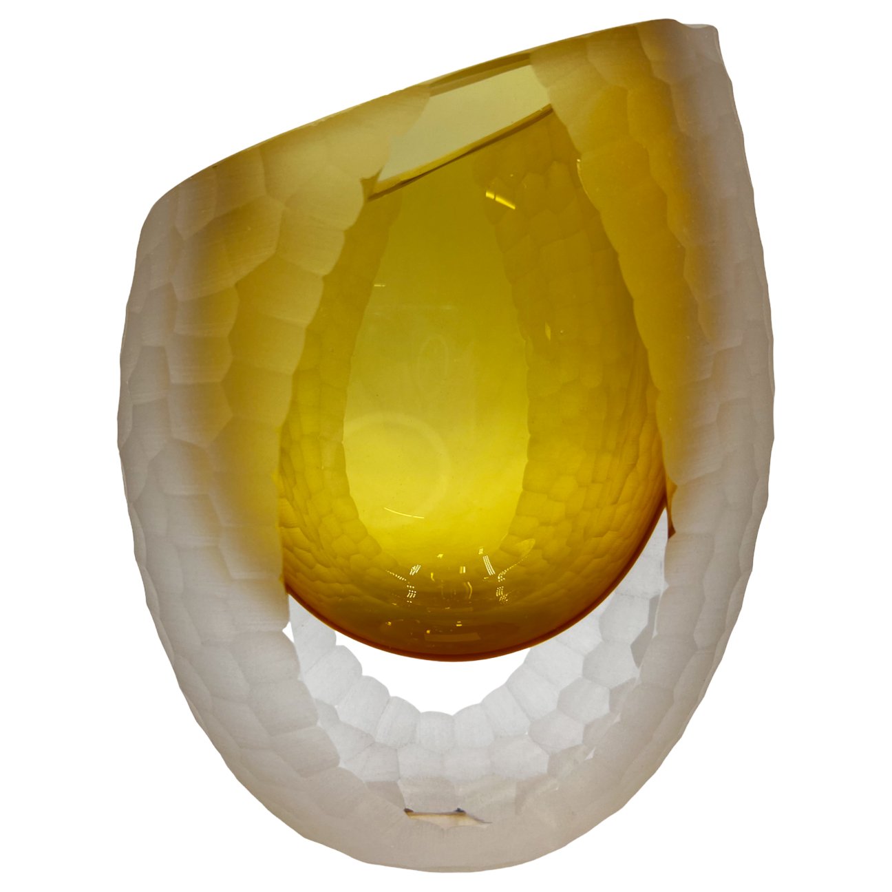 AG2-VS-7.9-AMBR-MFC002-6.jpg