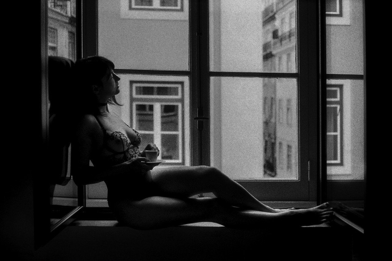 Boudoir in Room 24, Lisbon Art Stay