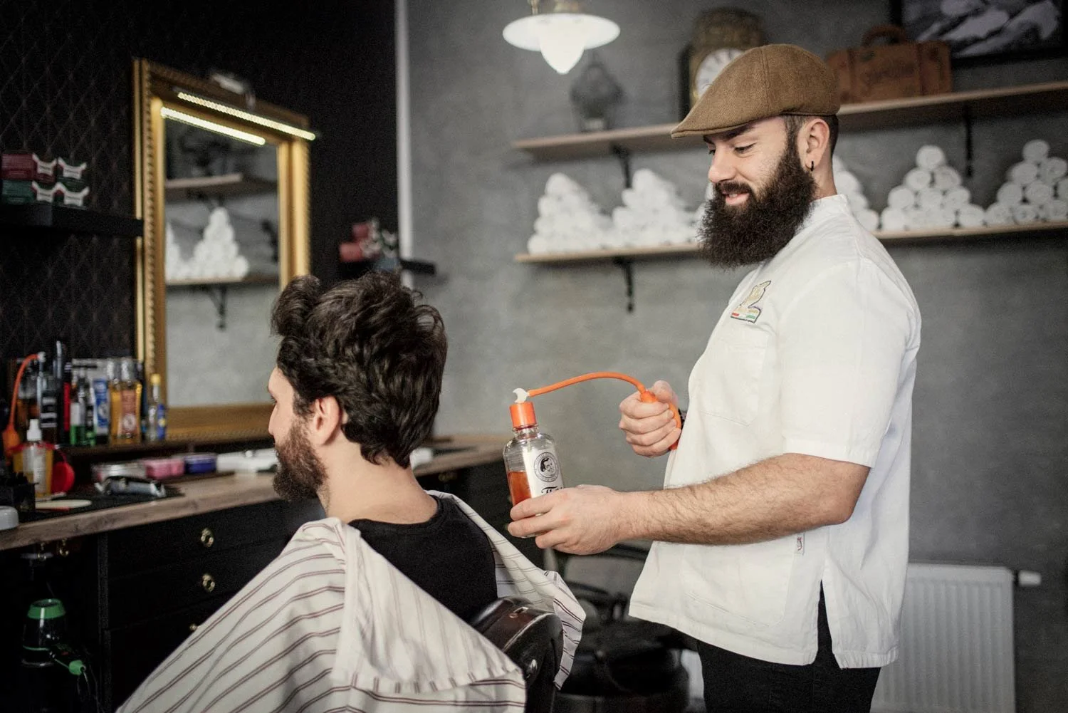 barbershop-strikacka-voda-priprava-klient.jpg