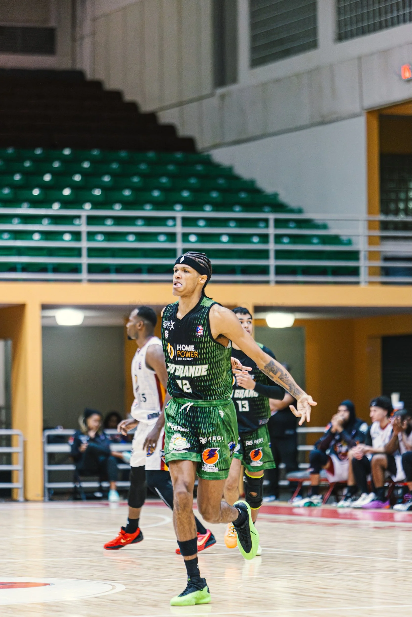 Fotos_Guerrilleros vs Gigantes_Dic28_Montalvophy_IG-21.jpg