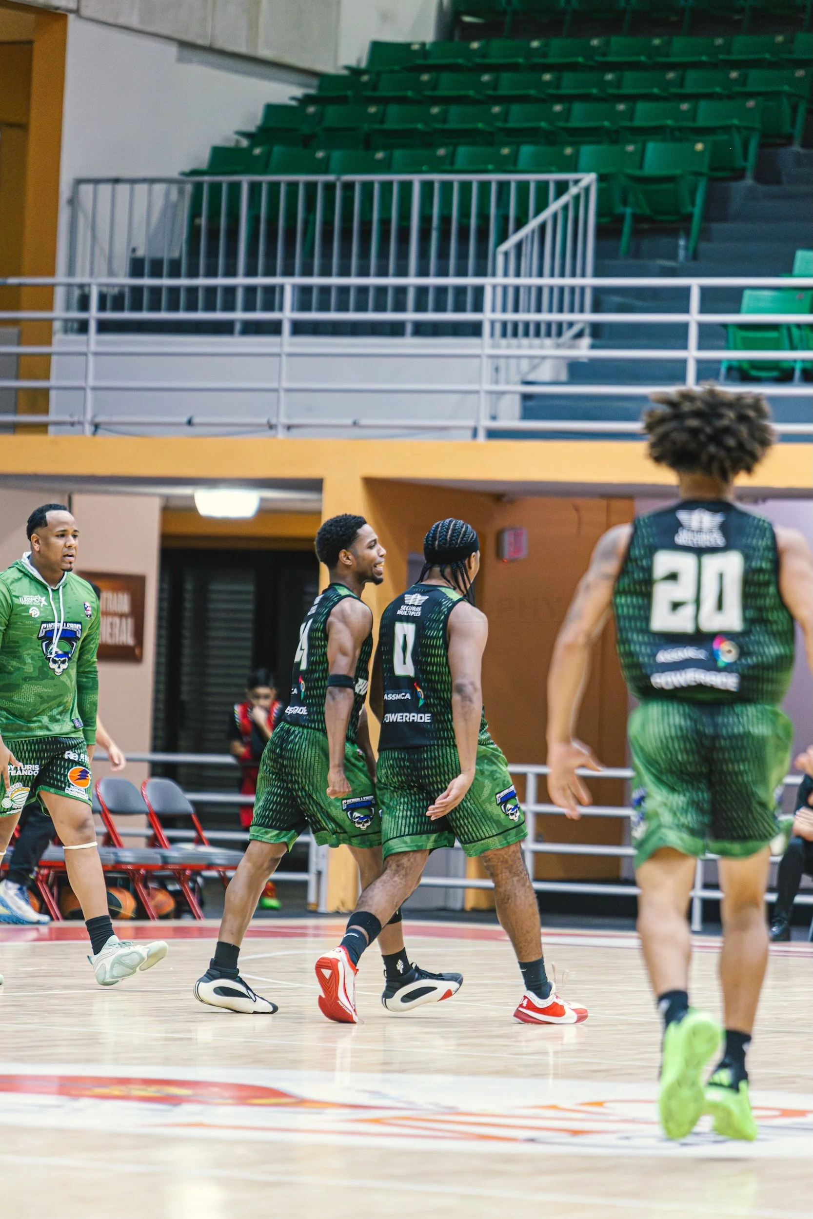 Fotos_Guerrilleros vs Gigantes_Dic28_Montalvophy_IG-19.jpg