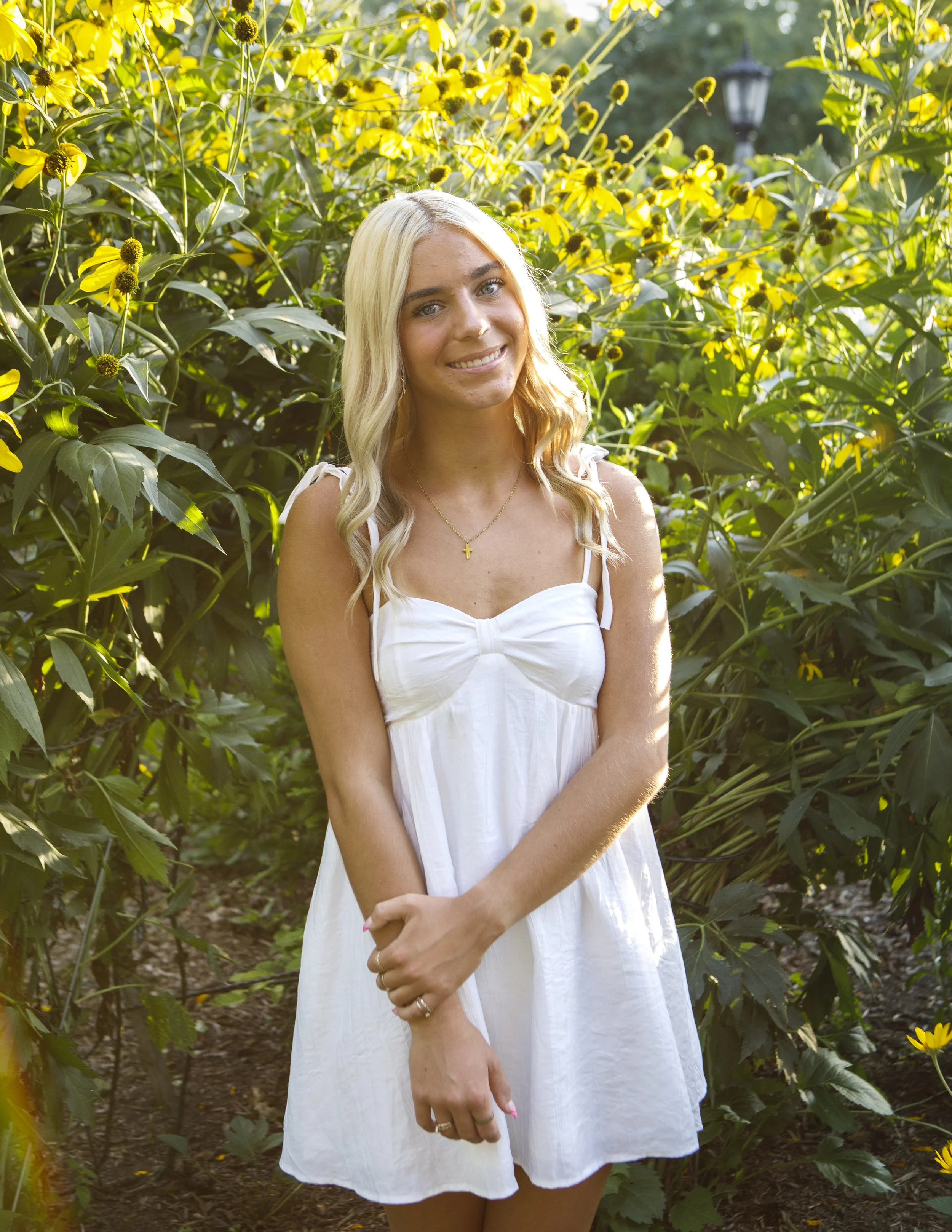 tessa-senior-family-photos-0175.jpg