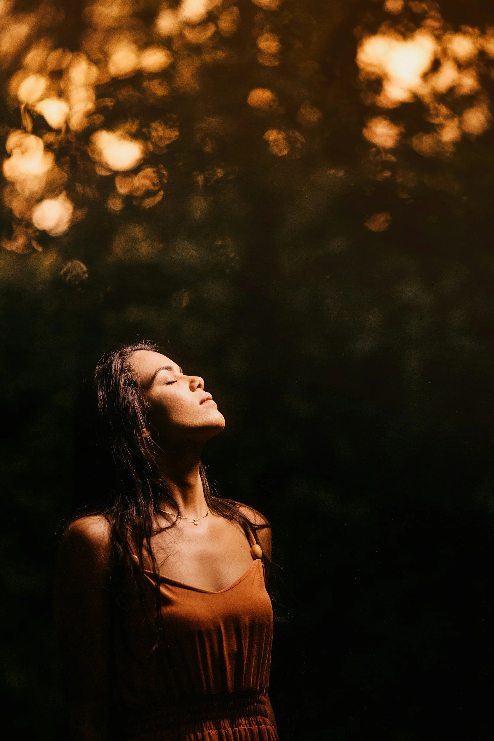 woman in light | emdr phase 2 therapy in pennsylvania and tennessee