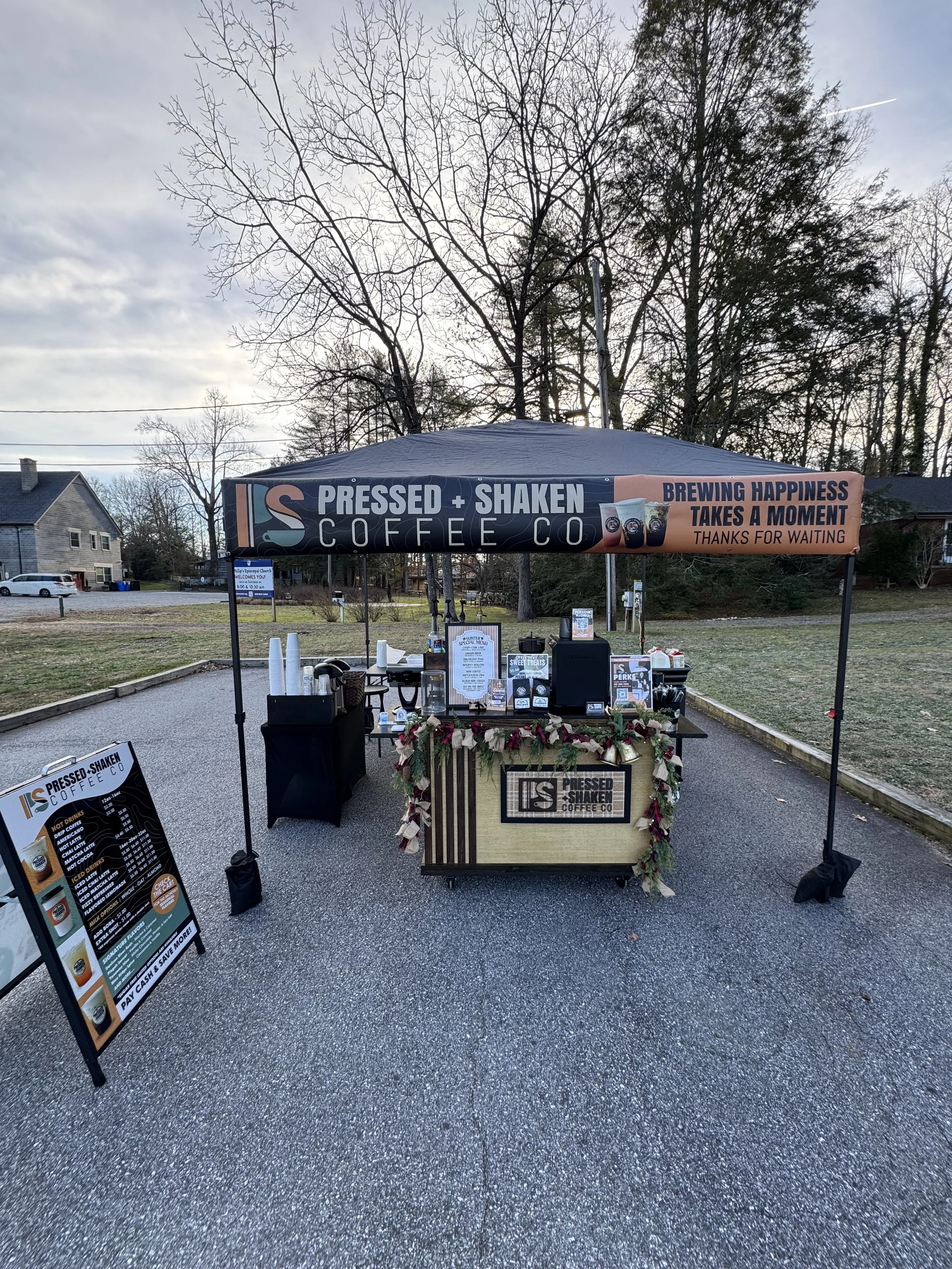 How to Choose the Perfect Coffee Bar for Your Festival or Community Event