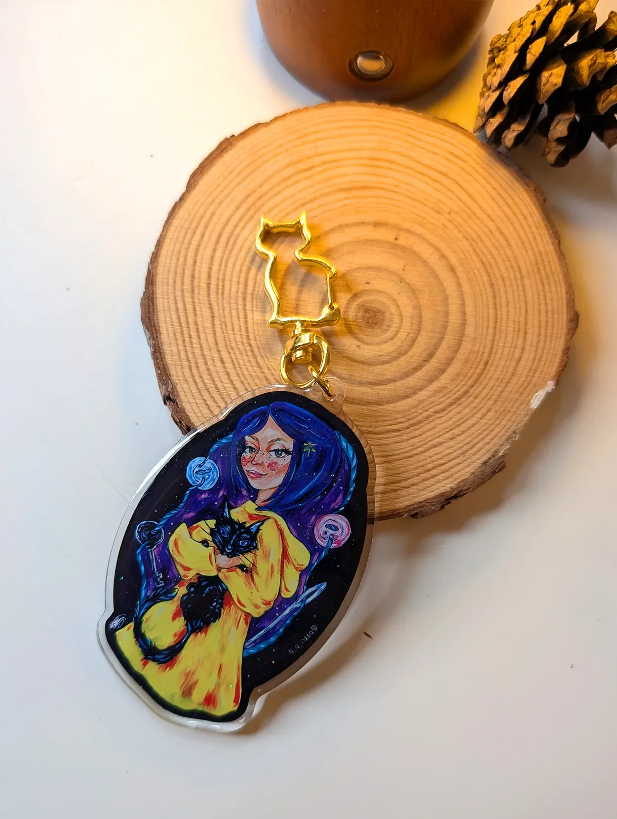 Coraline-acrylic-keychain-1.webp