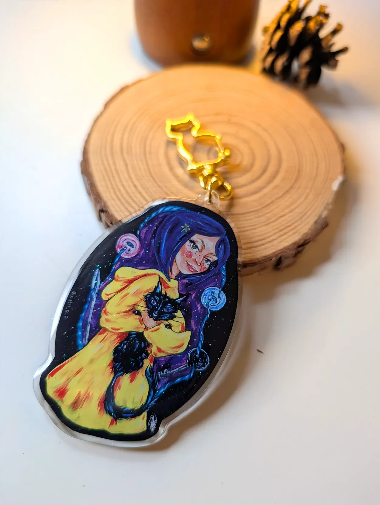 Coraline-acrylic-keychain-6.webp