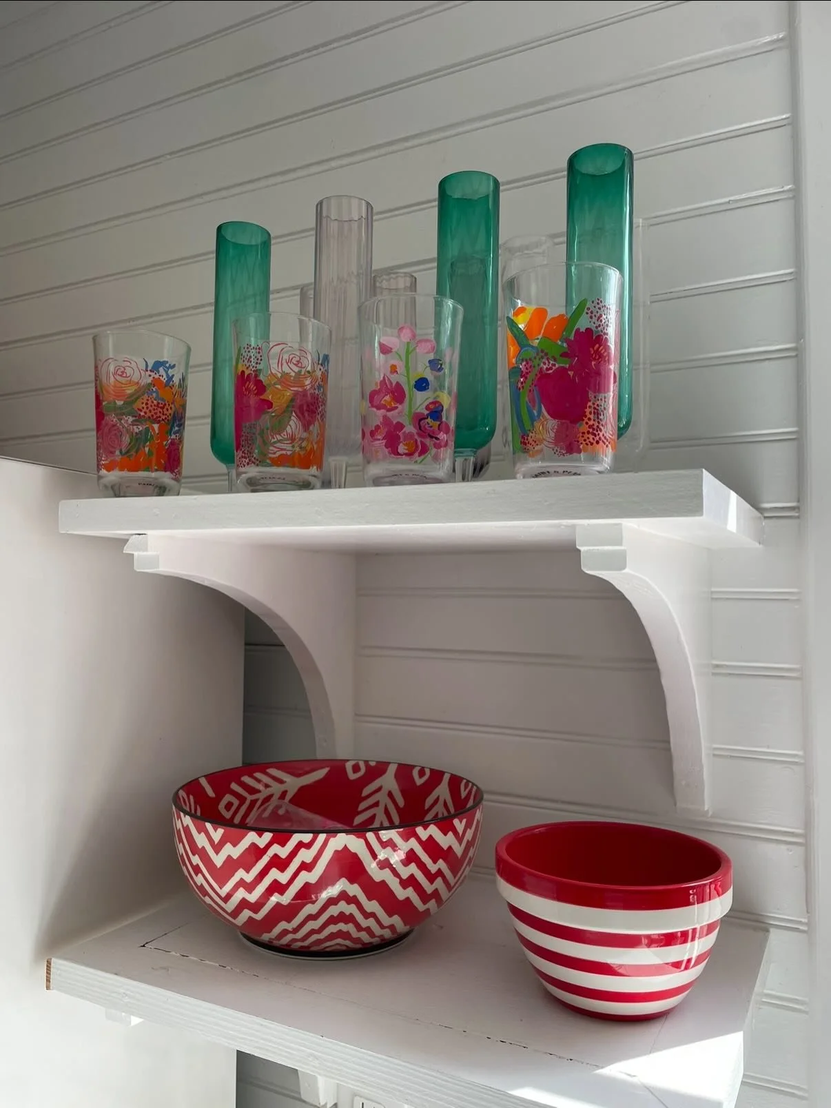 And when we say glassware for days, we mean it. 
🔗 Book your stay with us at Officers Row or Bliss Cottage at the link in bio