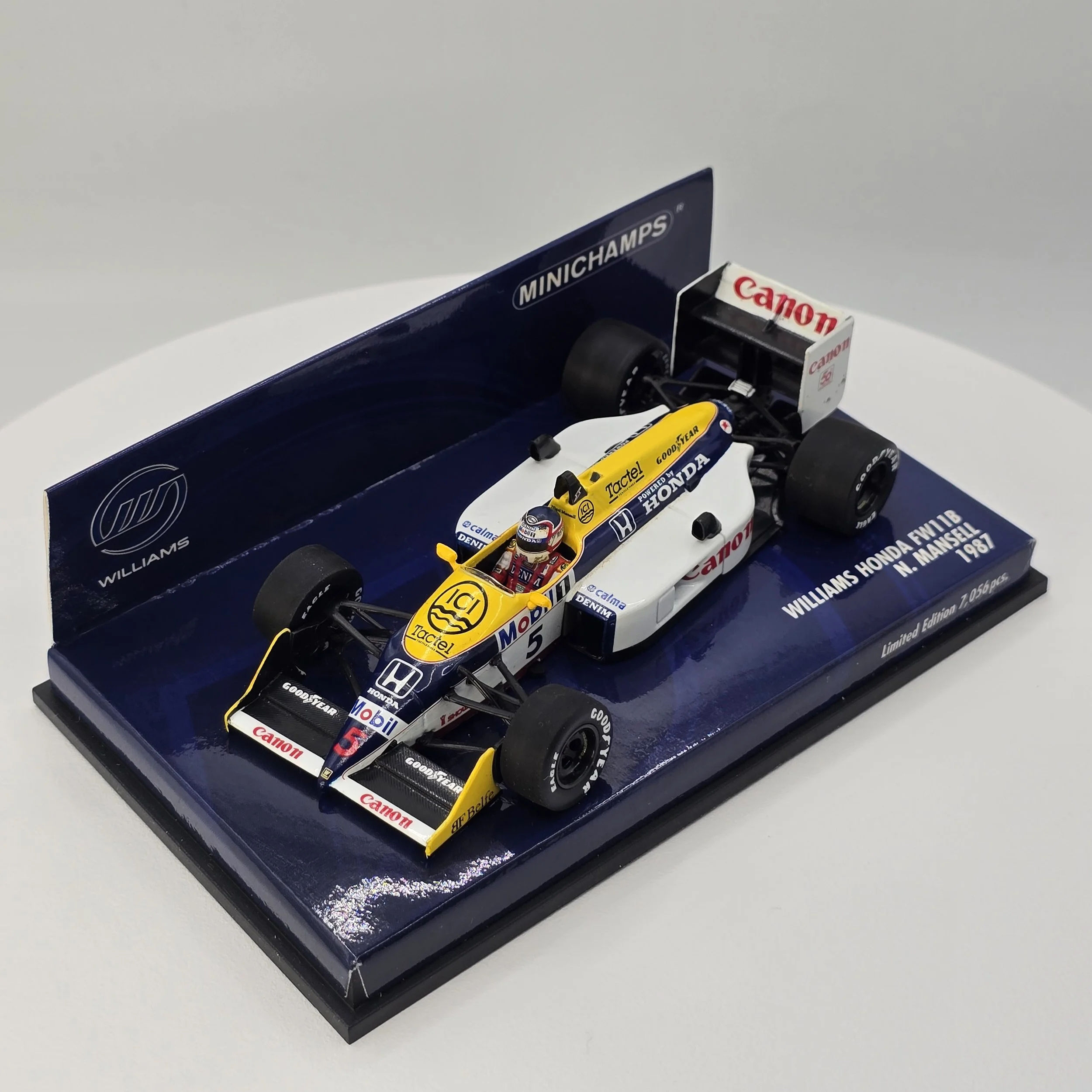 Mansell Williams FW11B 2.jpg