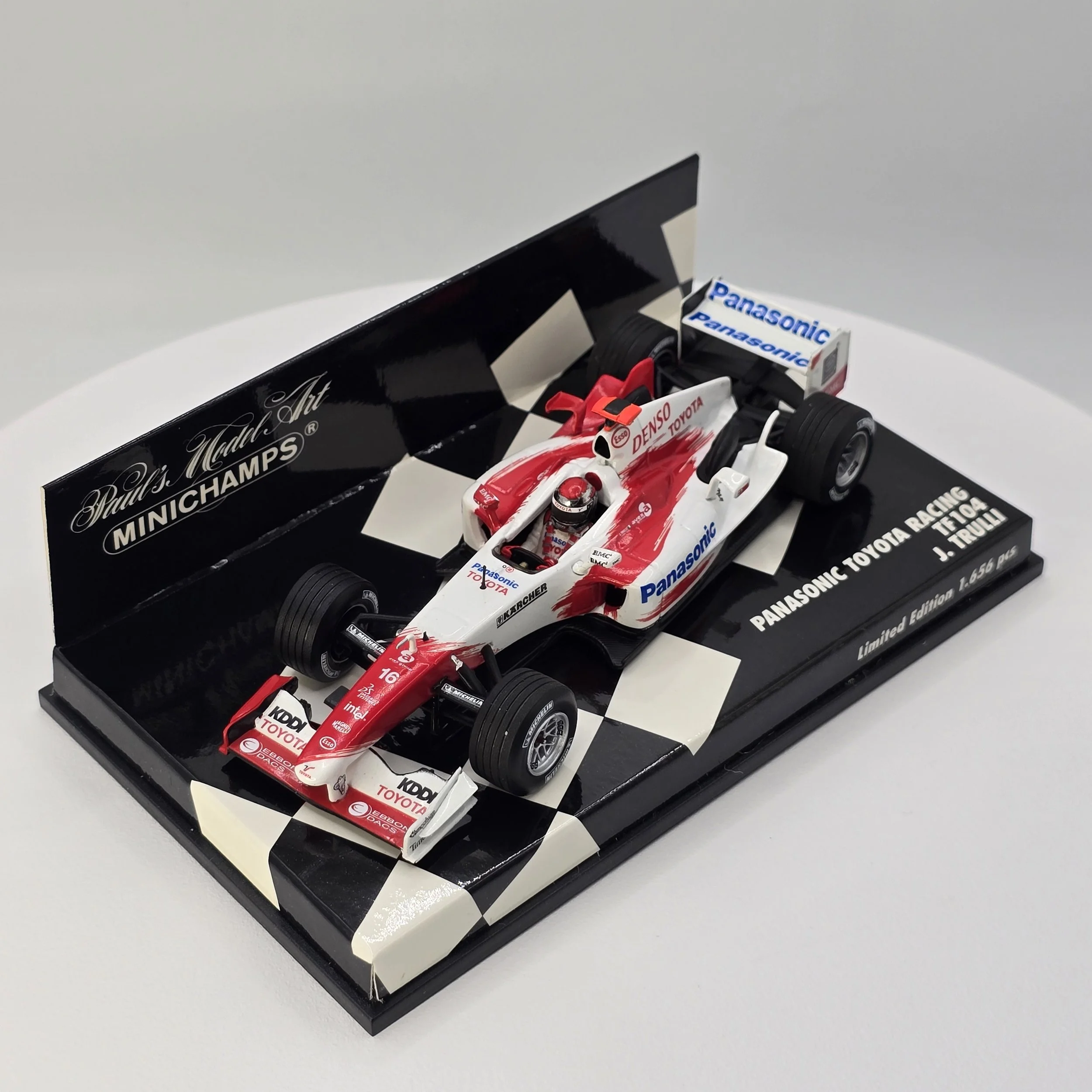 Trulli Toyata TF104 2.jpg