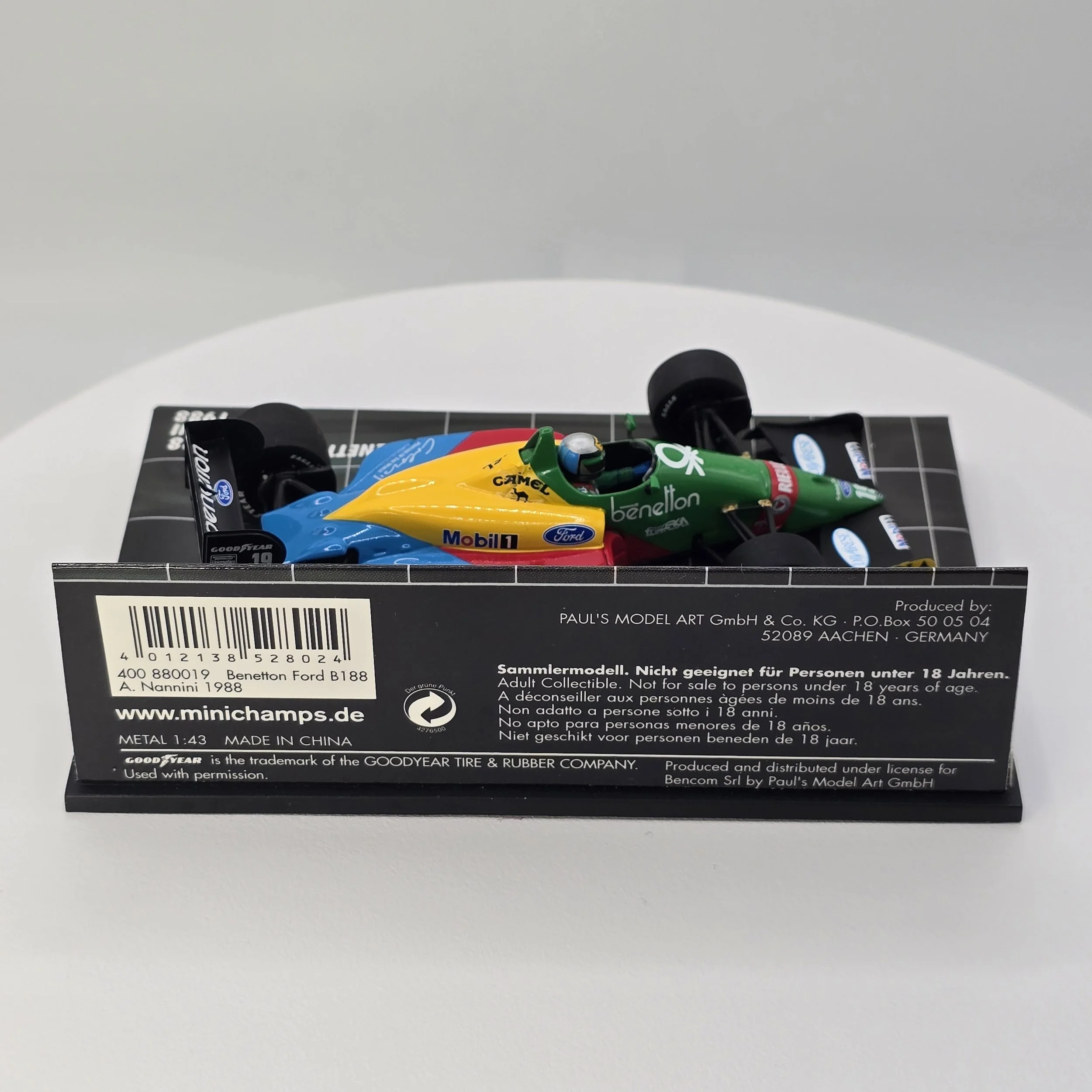 Nannni Benetton B188 4.jpg