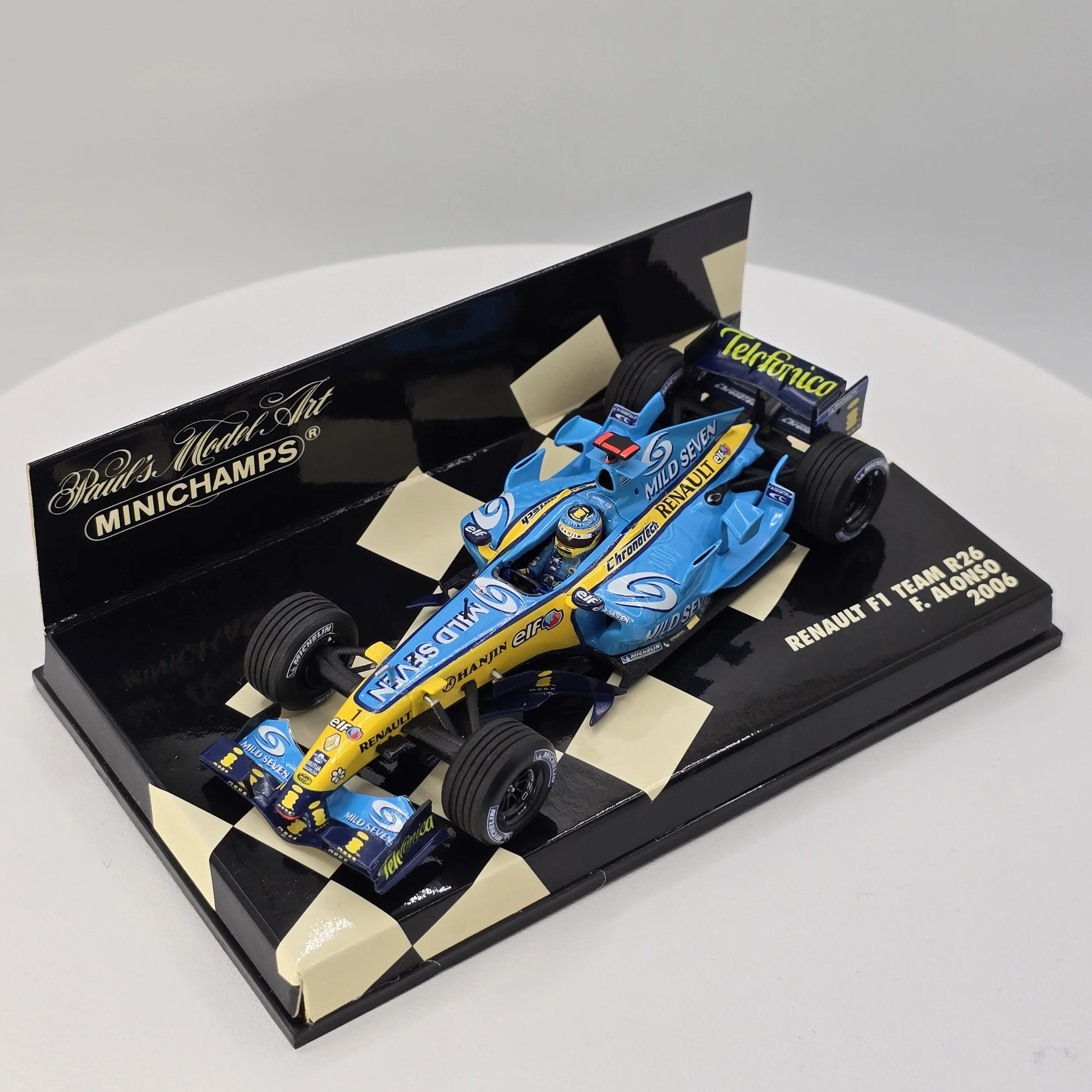 Alonso Renault R26 2.jpg