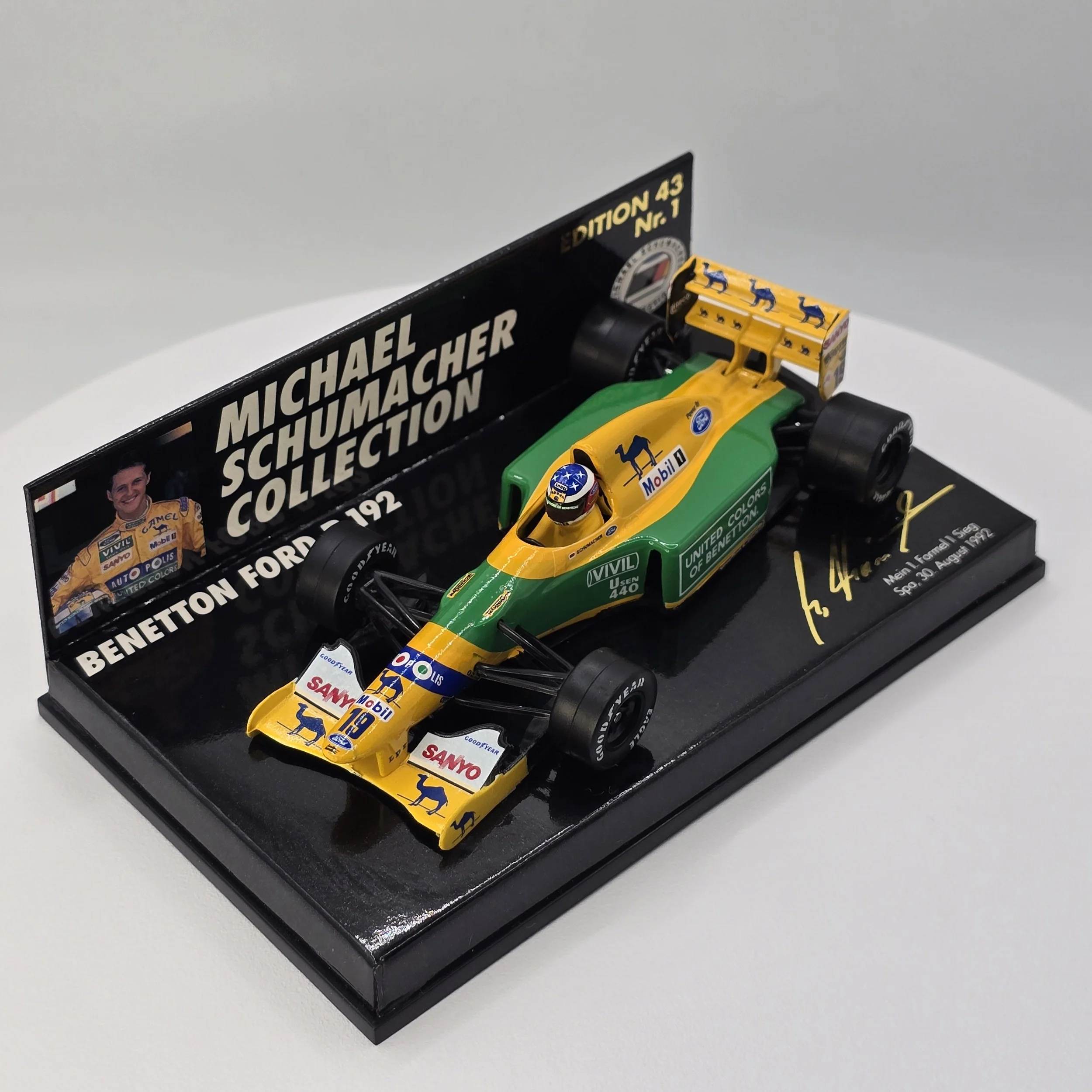 Schumacher Benetton B192 2.jpg