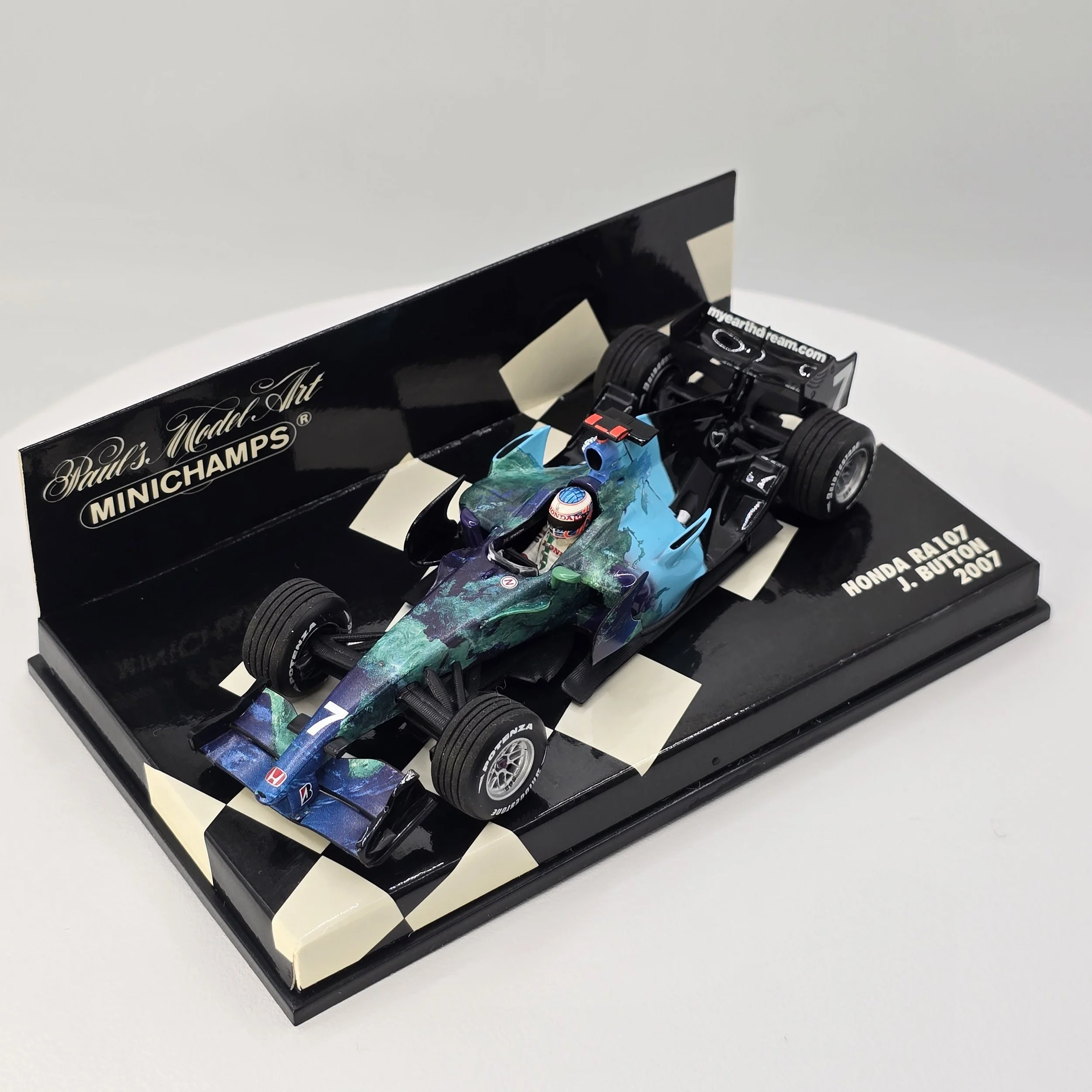 Button Honda RA107 2.jpg