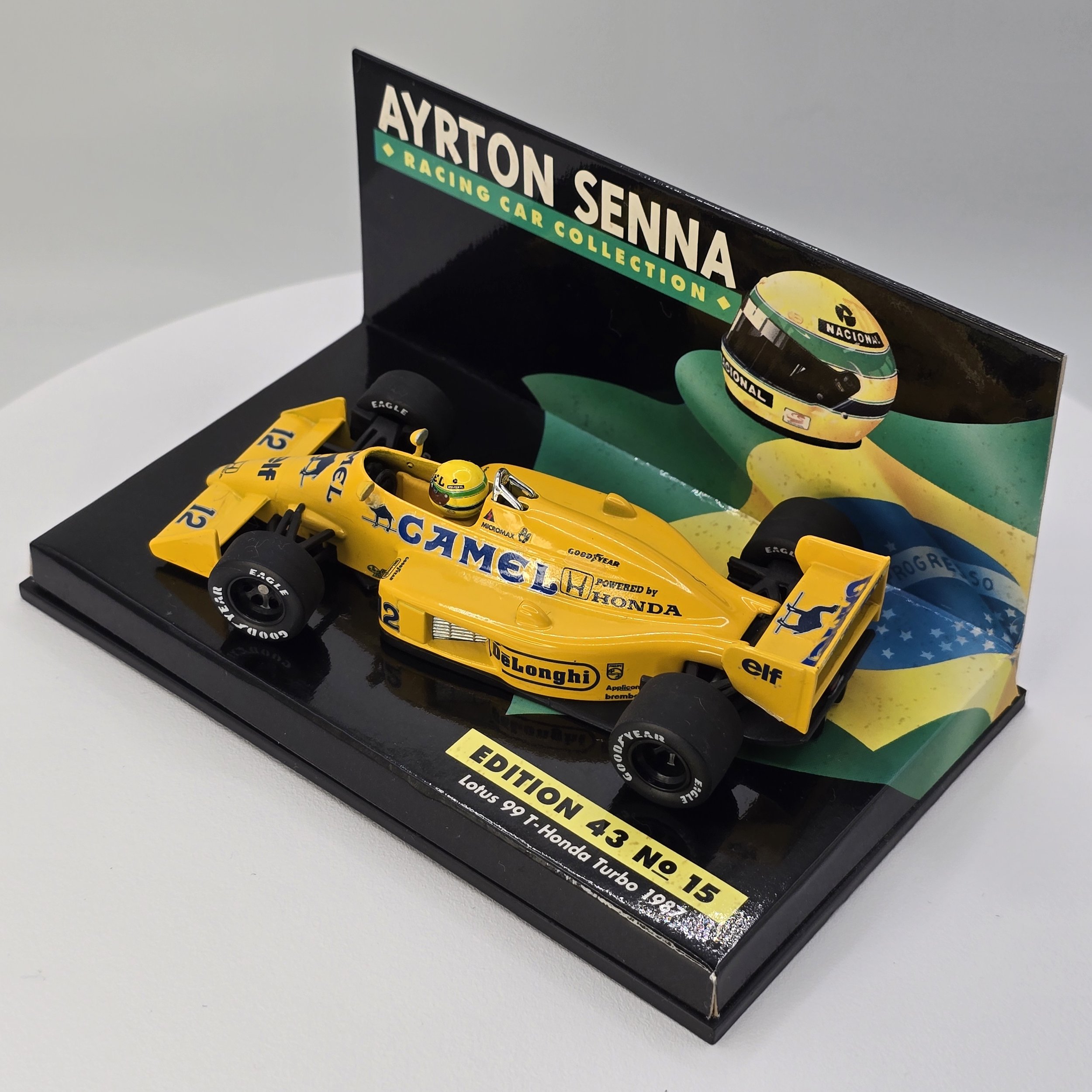 Senna Lotus 99 T 3.jpg