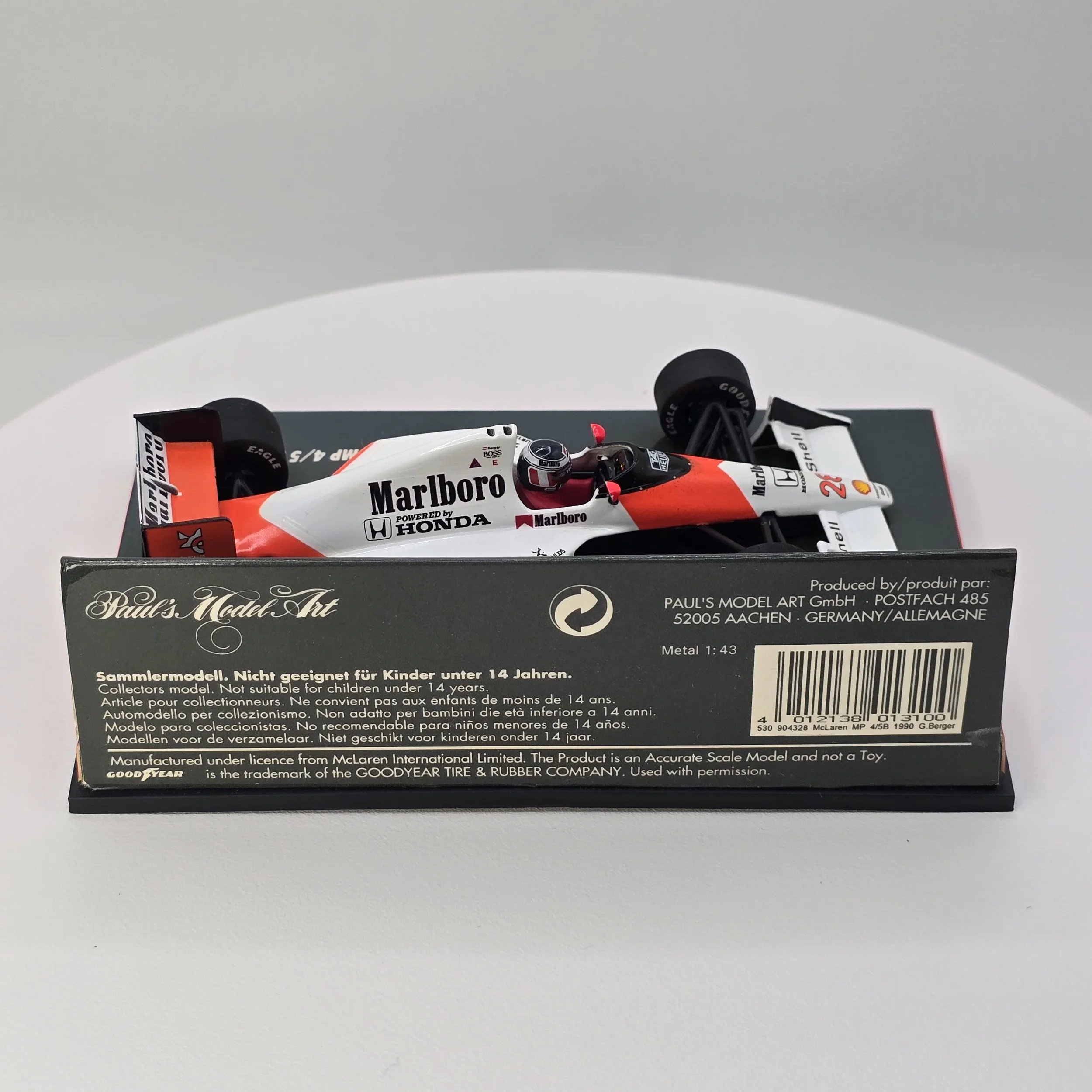 Berger McLaren MP4 5B 4.jpg