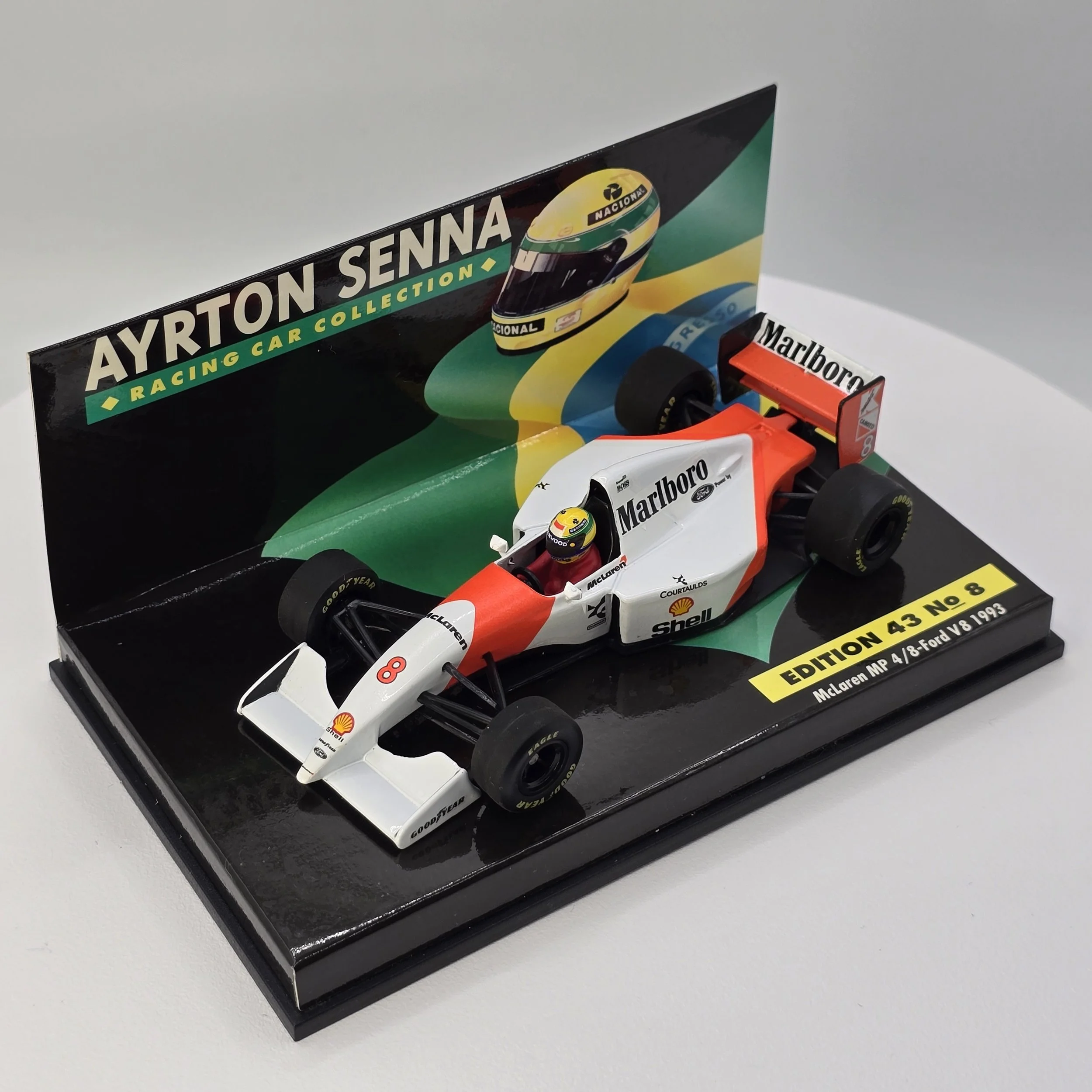 Senna McLaren MP4 8 2.jpg