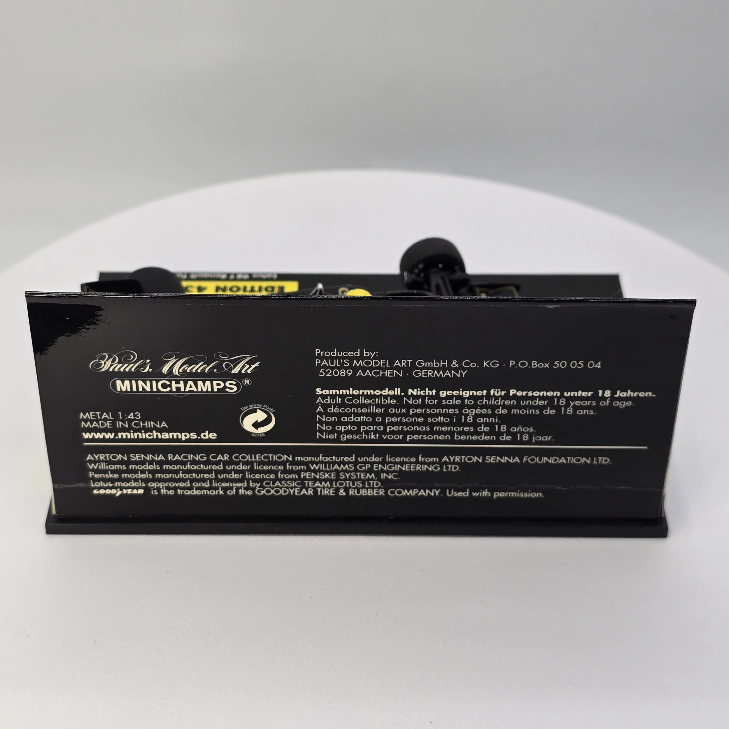 Senna Lotus 98 T 4.jpg