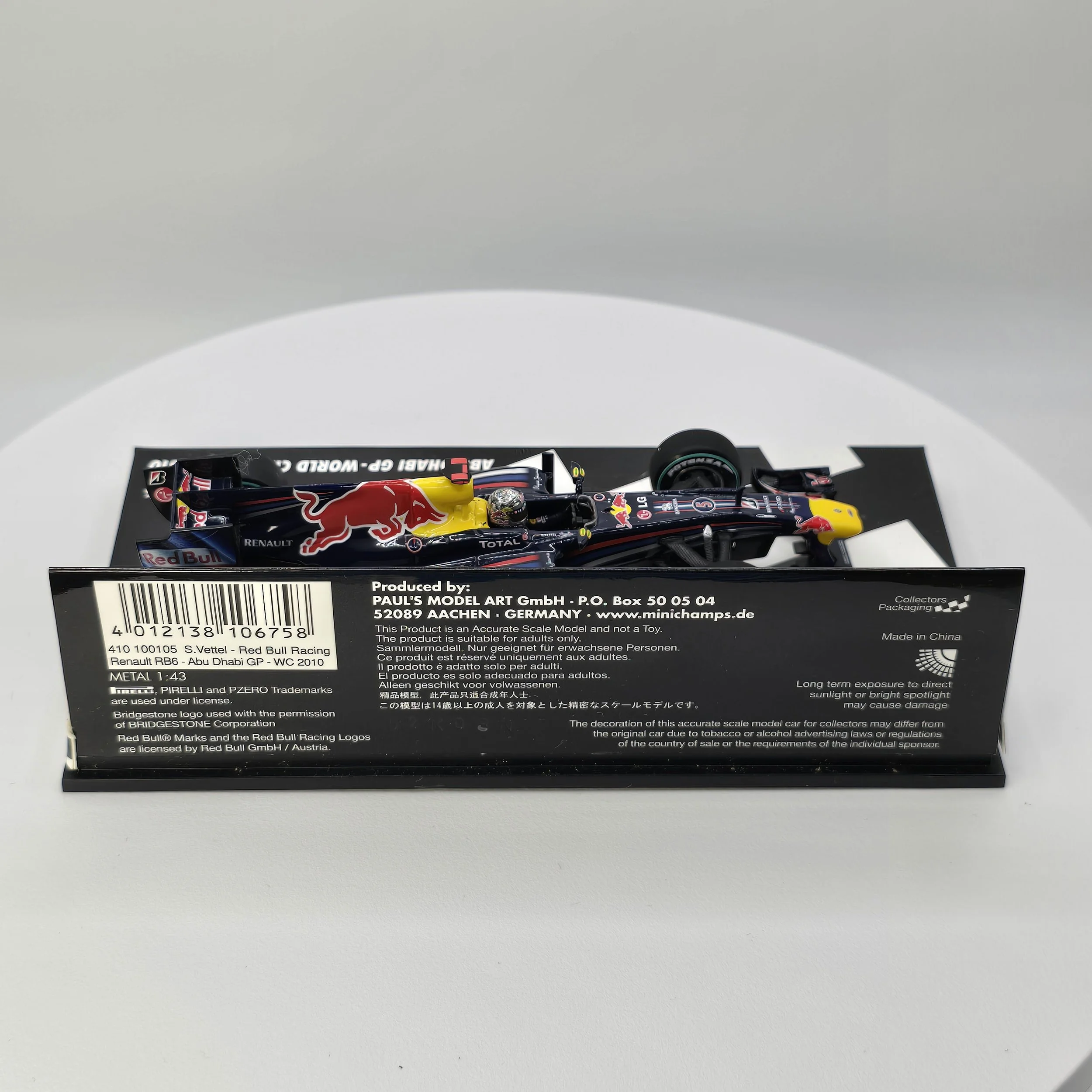 Vettel Red Bull Racing RB6 4.jpg