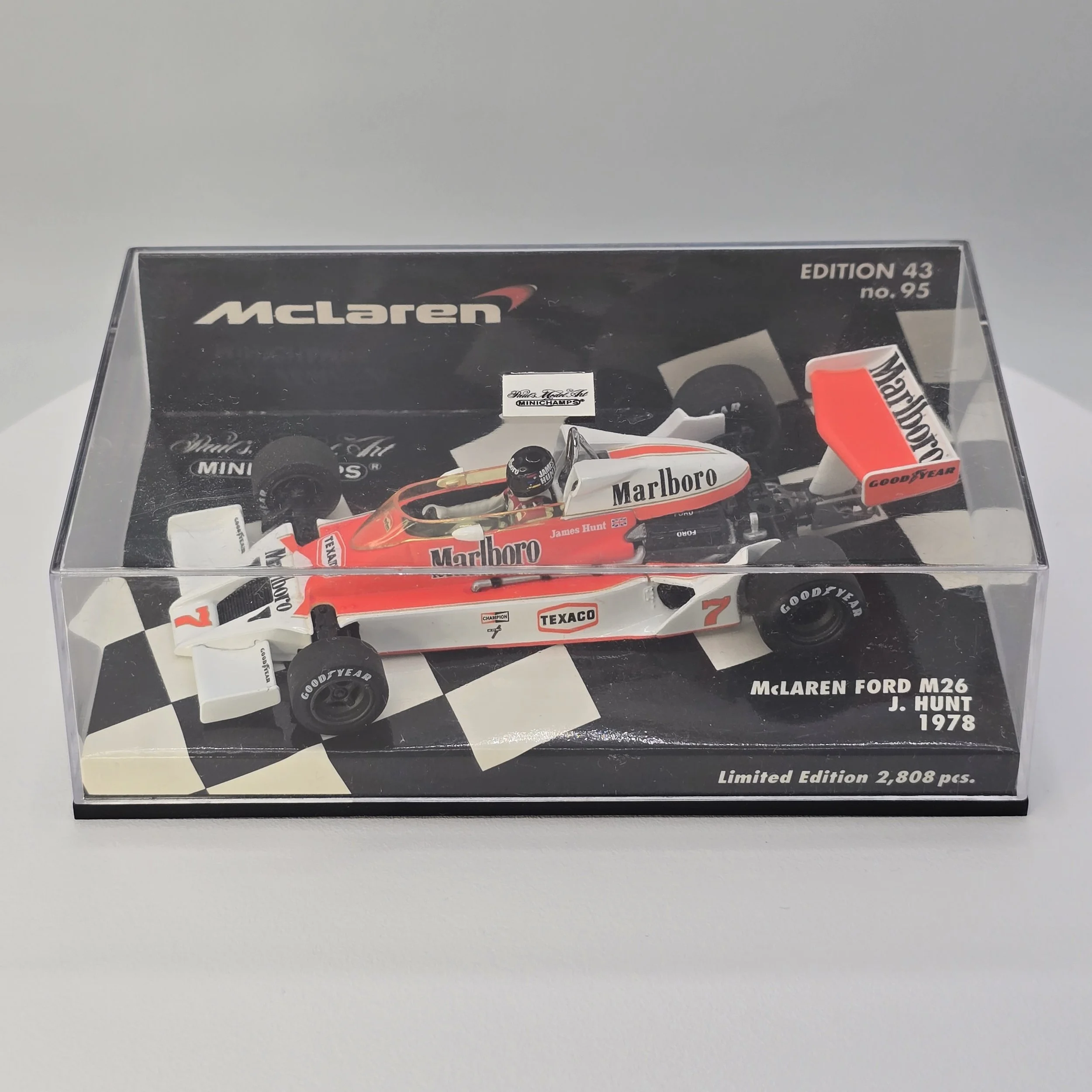 Hunt McLaren M26 5.jpg