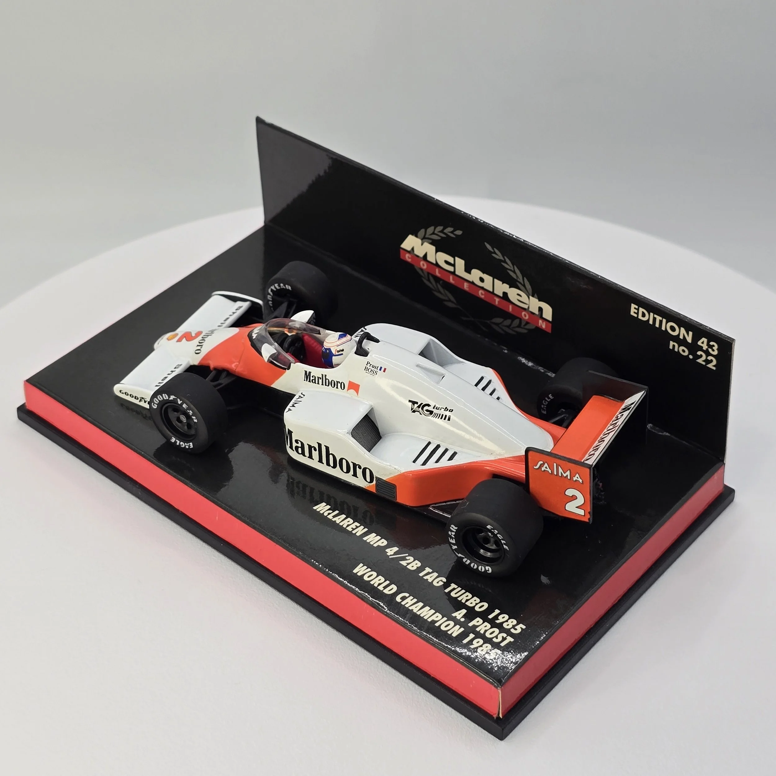 Prost McLaren MP4 2B 3.jpg
