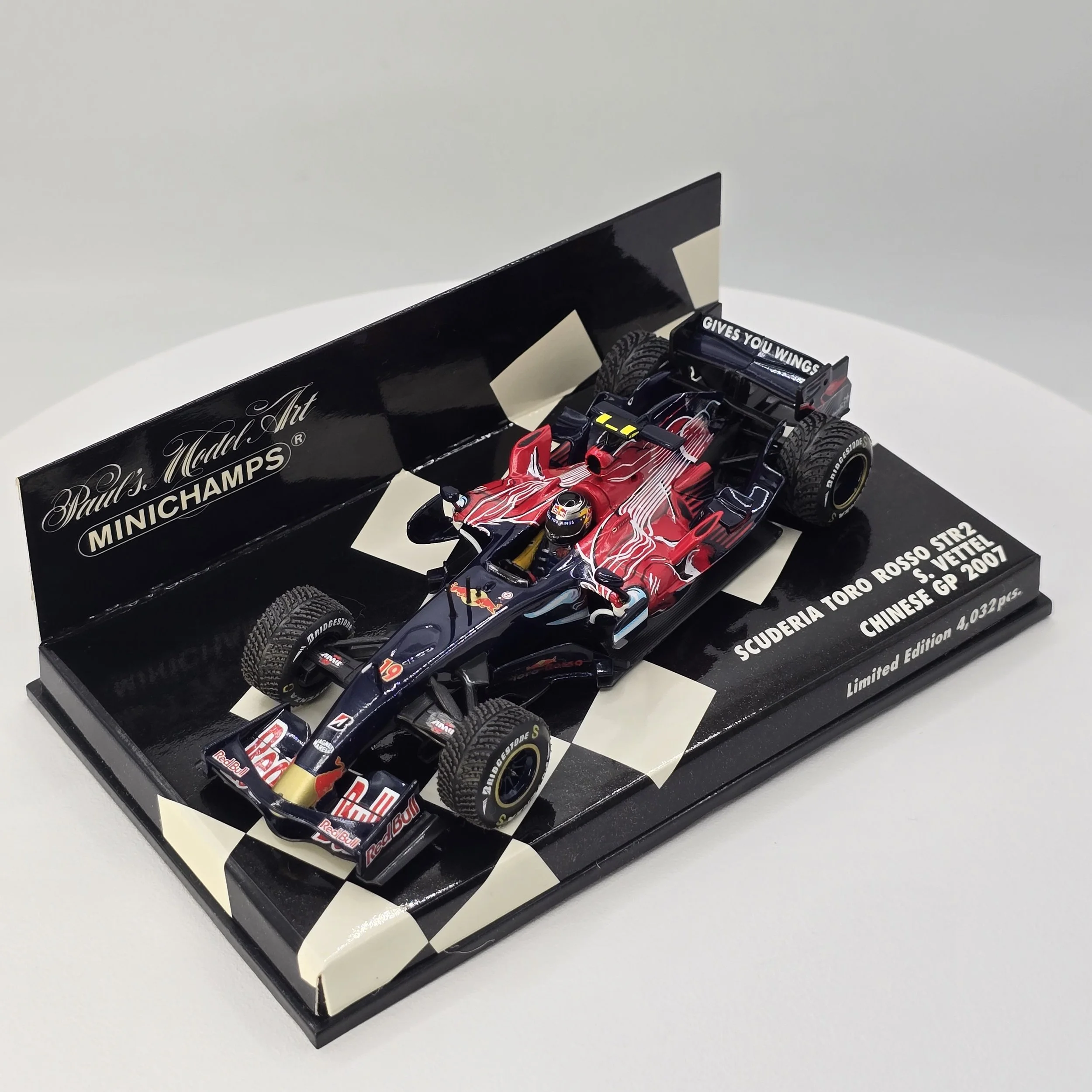 Vettel Toro Rosso STR2 2.jpg